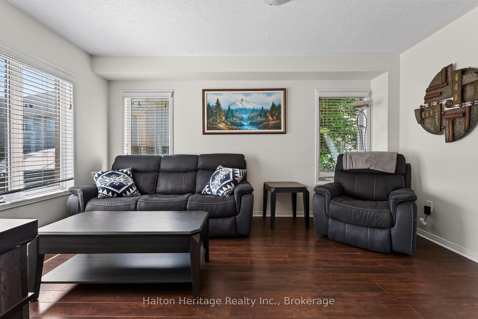 Photo 12 of 4828 Valera Road, Burlington, Alton — HOMEH