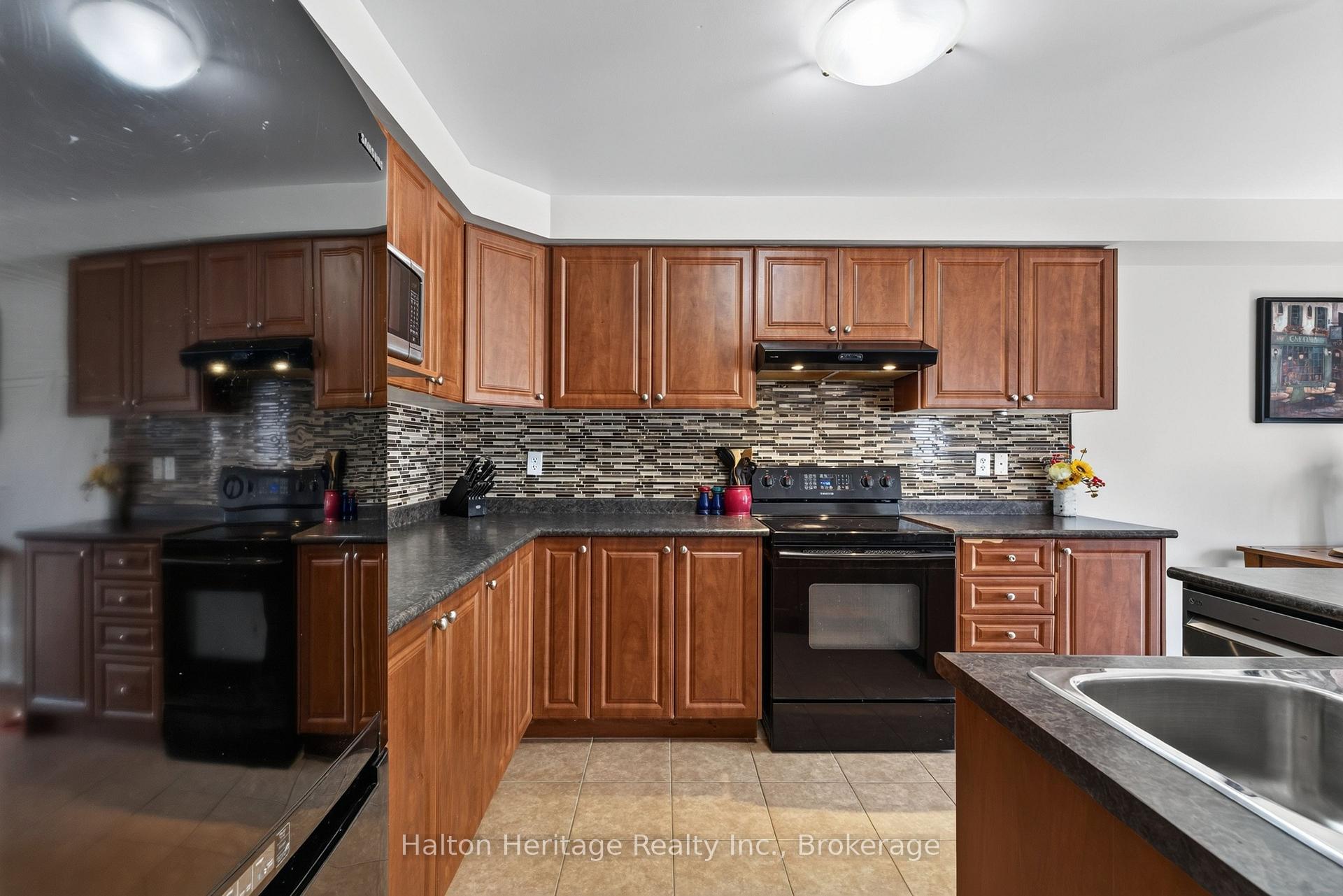 Photo 13 of 4828 Valera Road, Burlington, Alton — HOMEH