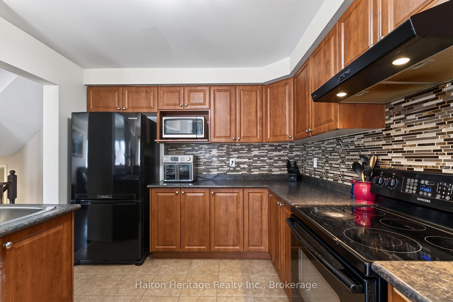 Photo 15 of 4828 Valera Road, Burlington, Alton — HOMEH