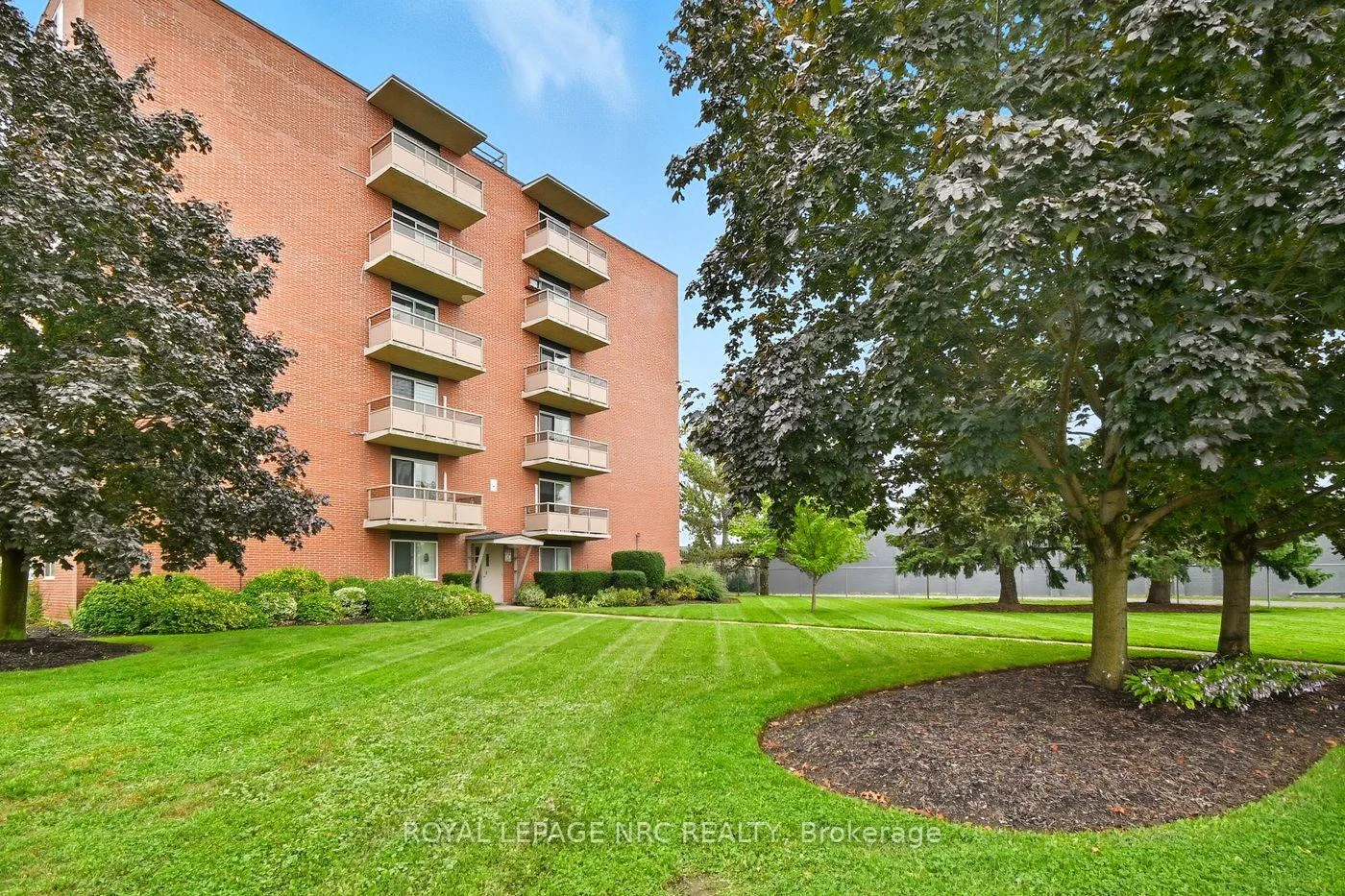 Photo 81 of Unit 505, 264 Grantham Avenue, St. Catharines, Carlton/Bunting — HOMEH