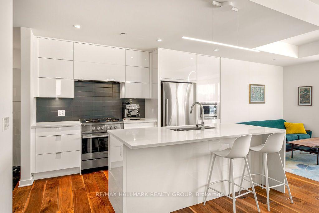 Photo 18 of Unit 406, 135 Barrette Street, Ottawa, Vanier — HOMEH