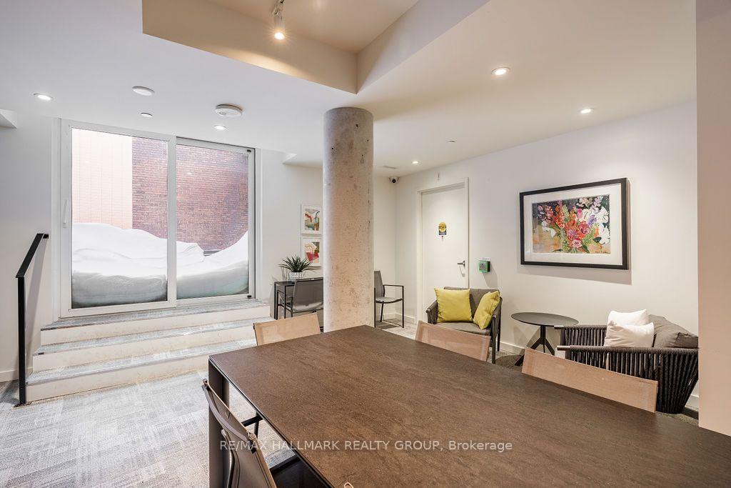 Photo 45 of Unit 406, 135 Barrette Street, Ottawa, Vanier — HOMEH