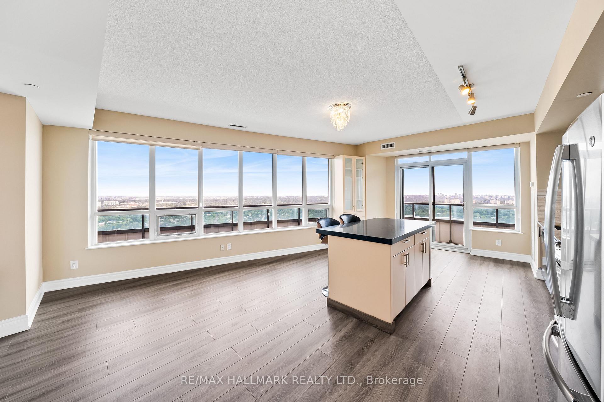 Photo 6 of Unit PH301, 7171 Yonge Street, Markham, Grandview — HOMEH