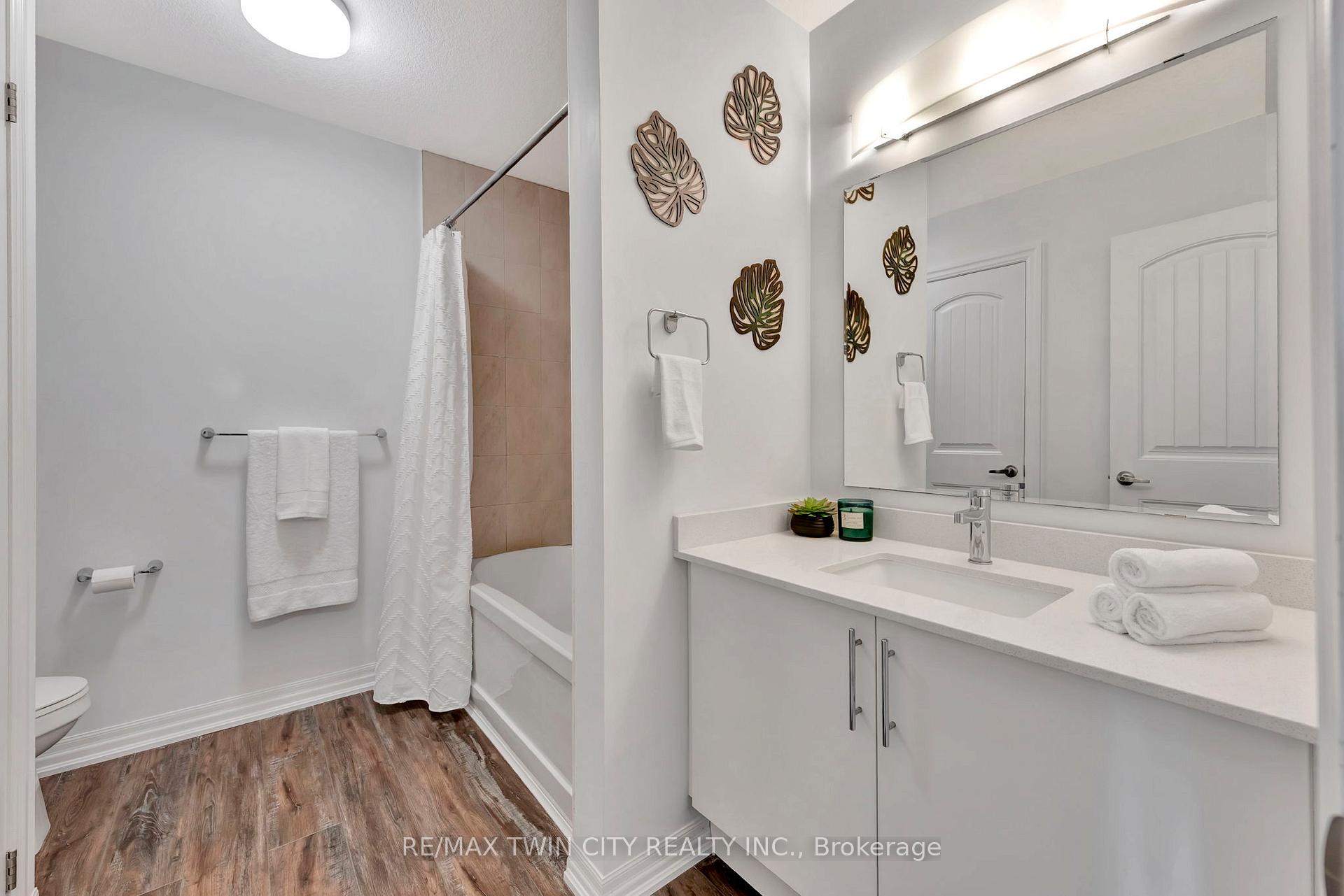Photo 22 of 38 Bawcutt Crescent, Brant, Paris — HOMEH