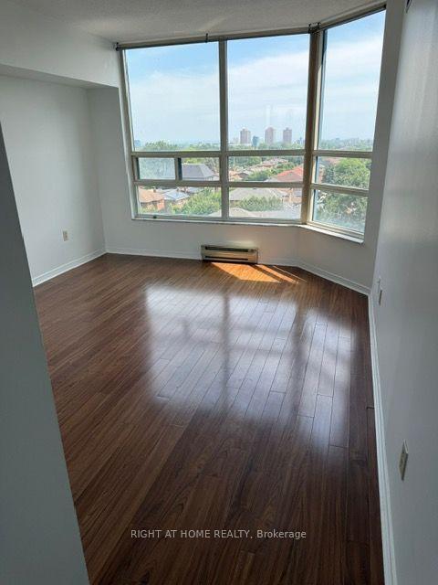 Photo 12 of Unit 701, 250 Webb Drive, Mississauga, City Centre — HOMEH