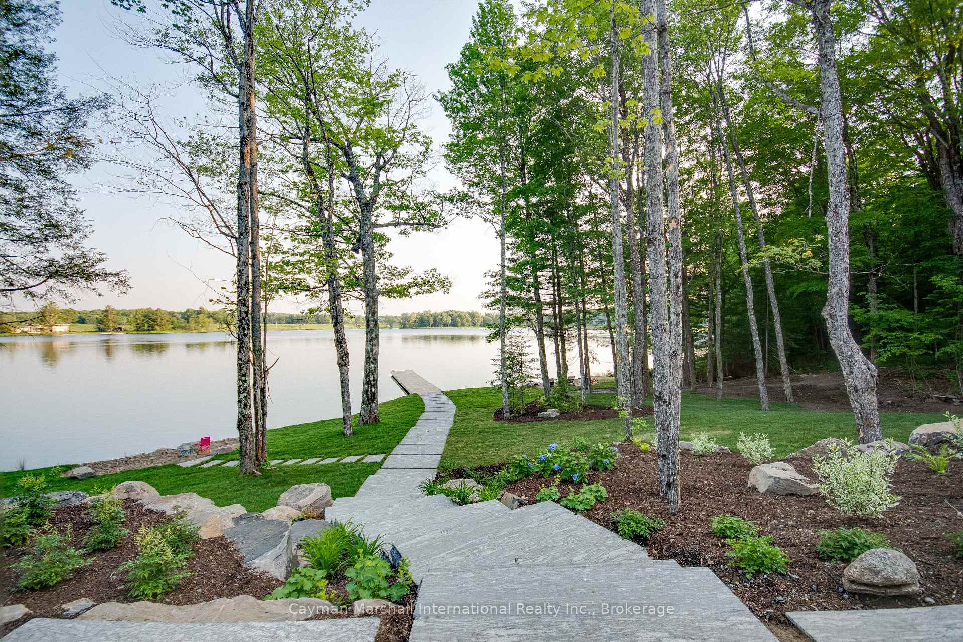 Photo of Unit 4, 1331 South Monck Drive