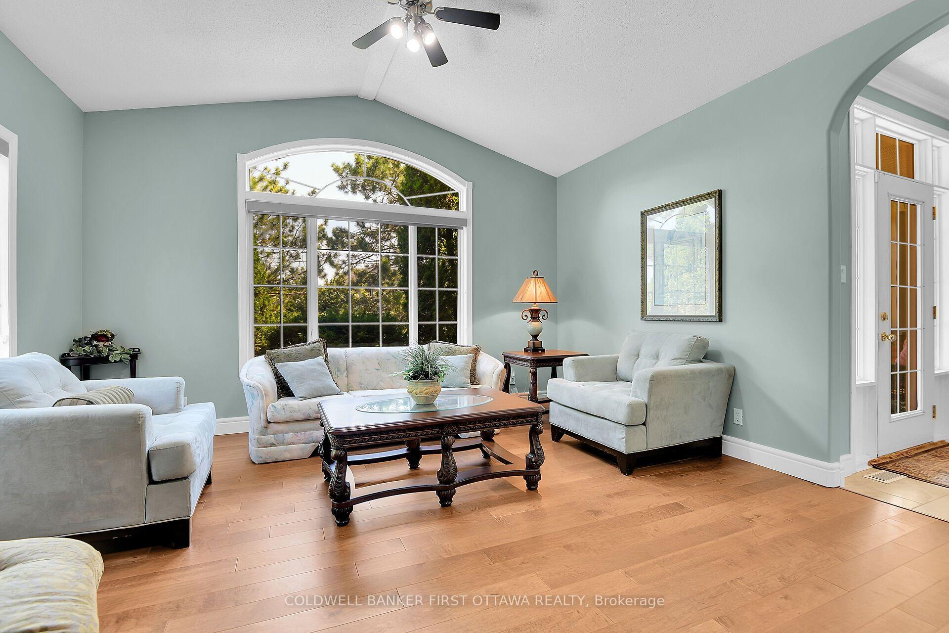 Photo 7 of 6983 Lakes Park Drive, Ottawa, Greely — HOMEH