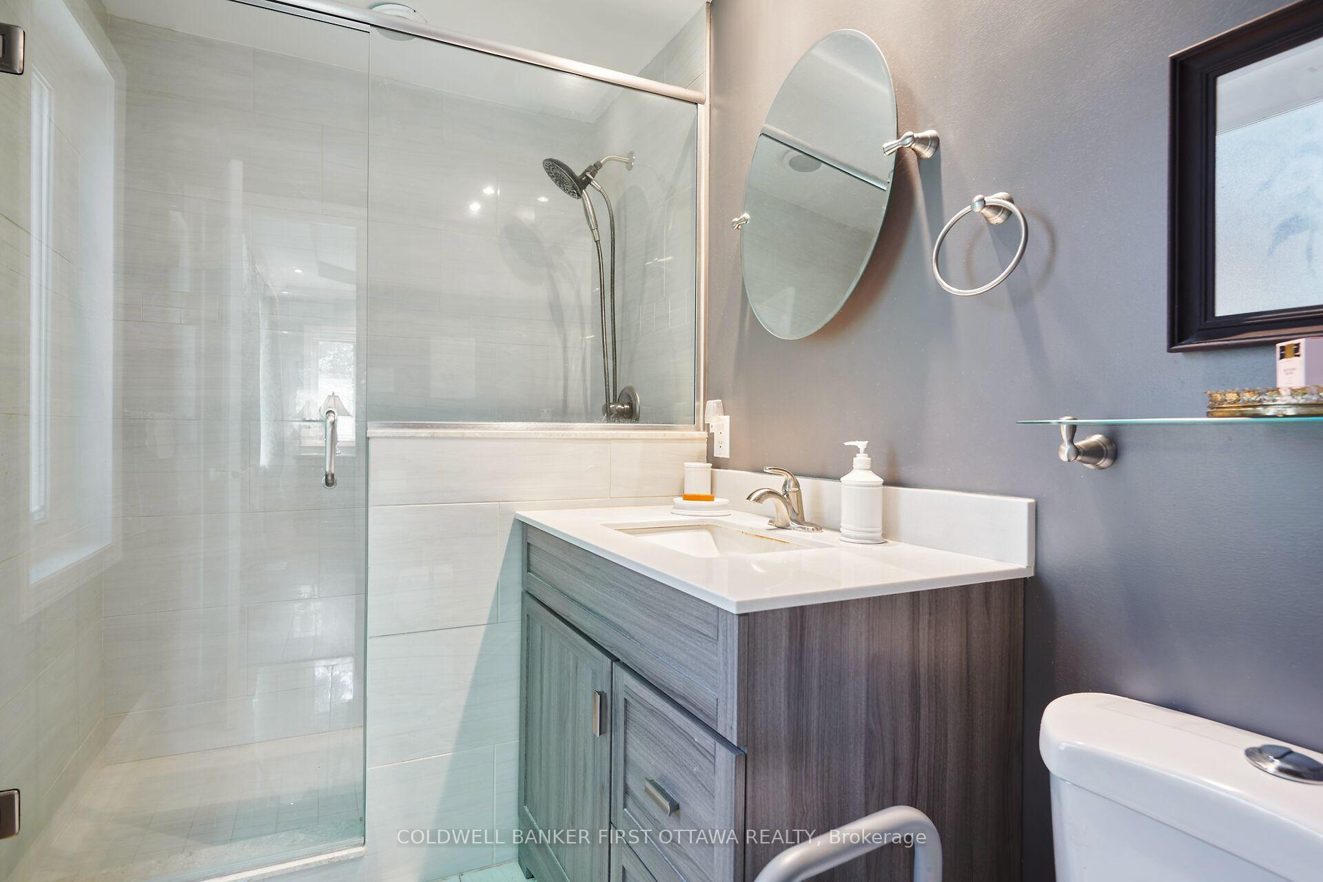Photo 16 of 6983 Lakes Park Drive, Ottawa, Greely — HOMEH