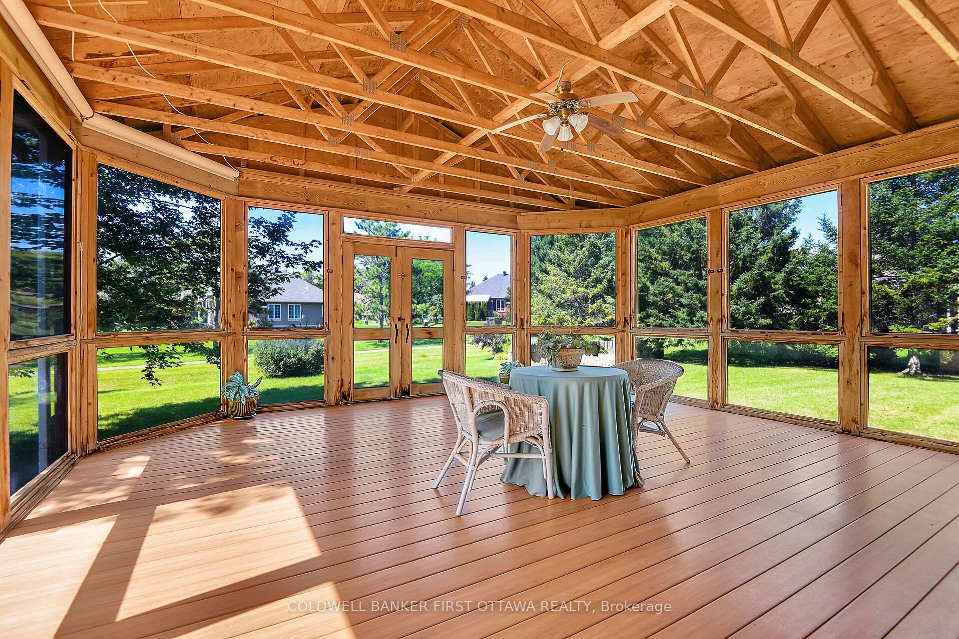 Photo 24 of 6983 Lakes Park Drive, Ottawa, Greely — HOMEH