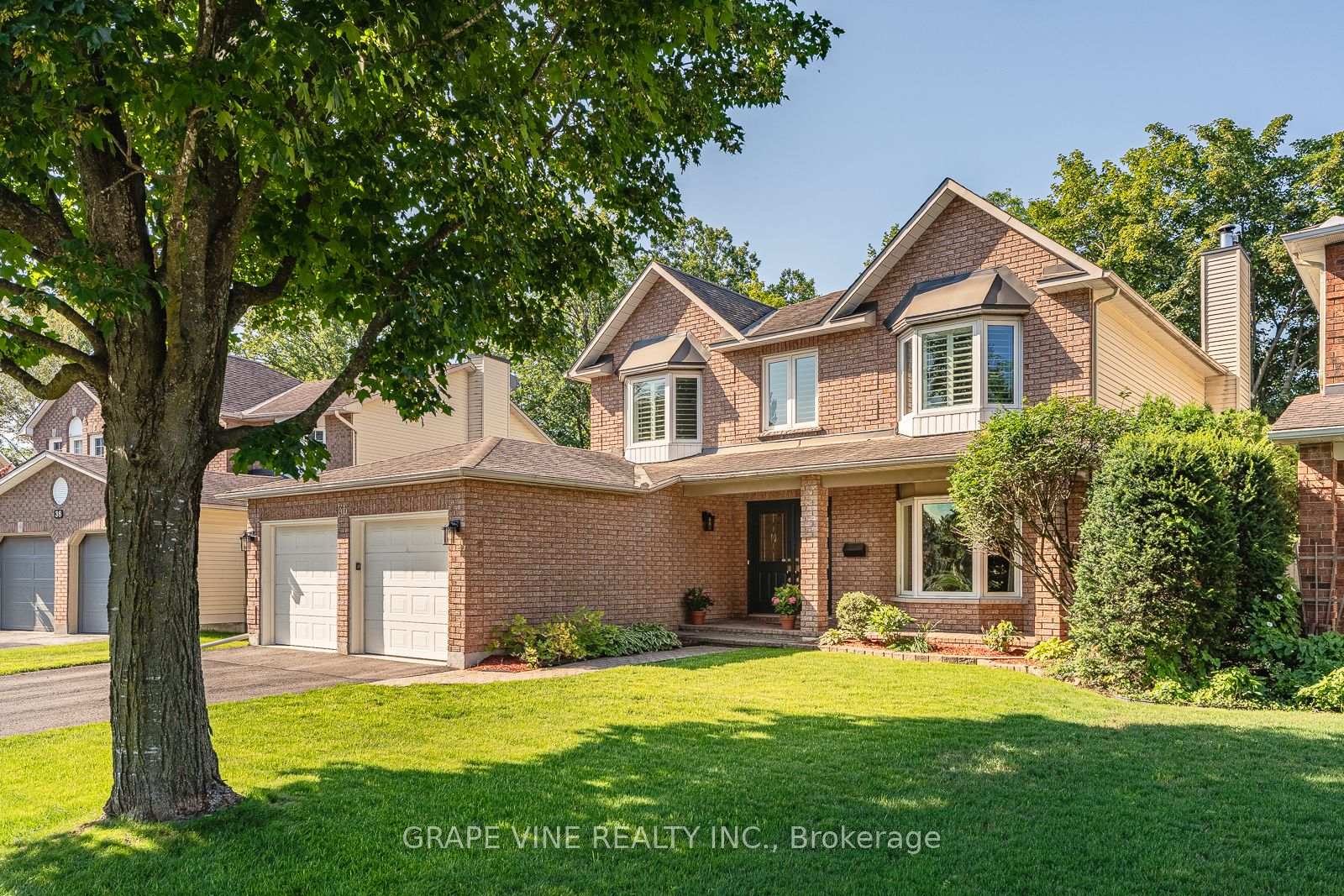 Photo 2 of 36 Baslaw Drive, Ottawa, Hunt Club Park — HOMEH