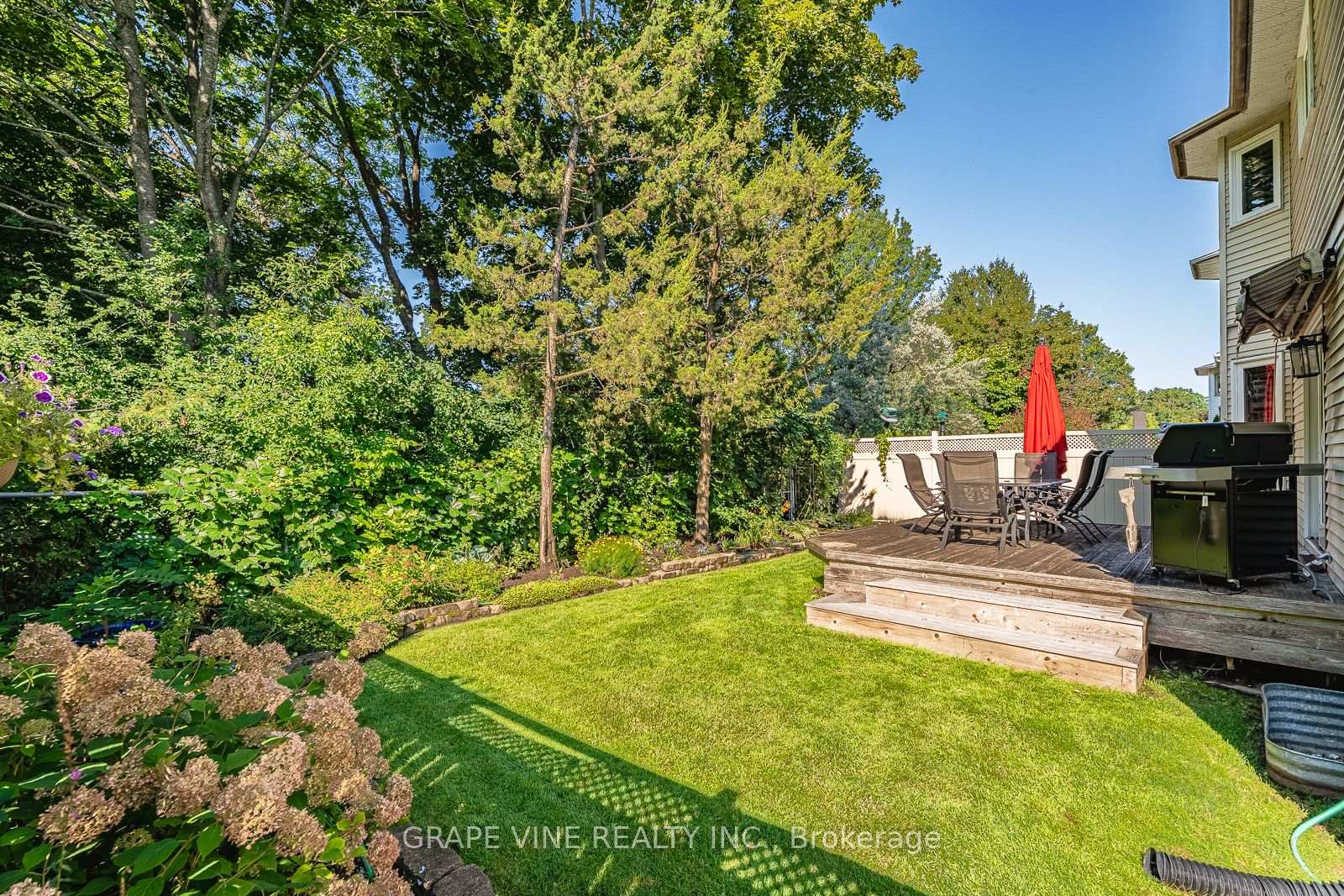 Photo 4 of 36 Baslaw Drive, Ottawa, Hunt Club Park — HOMEH