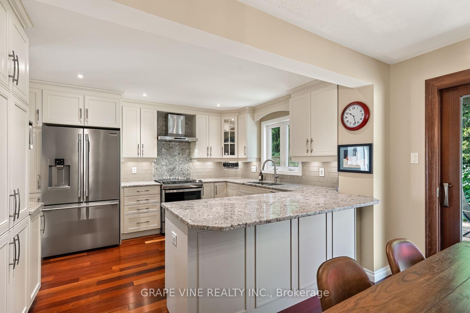 Photo 24 of 36 Baslaw Drive, Ottawa, Hunt Club Park — HOMEH