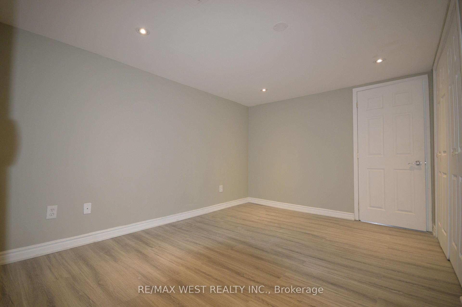 Photo 4 of Unit Basement, 23 Bairstow Crescent, Etobicoke, West Humber-Clairville — HOMEH