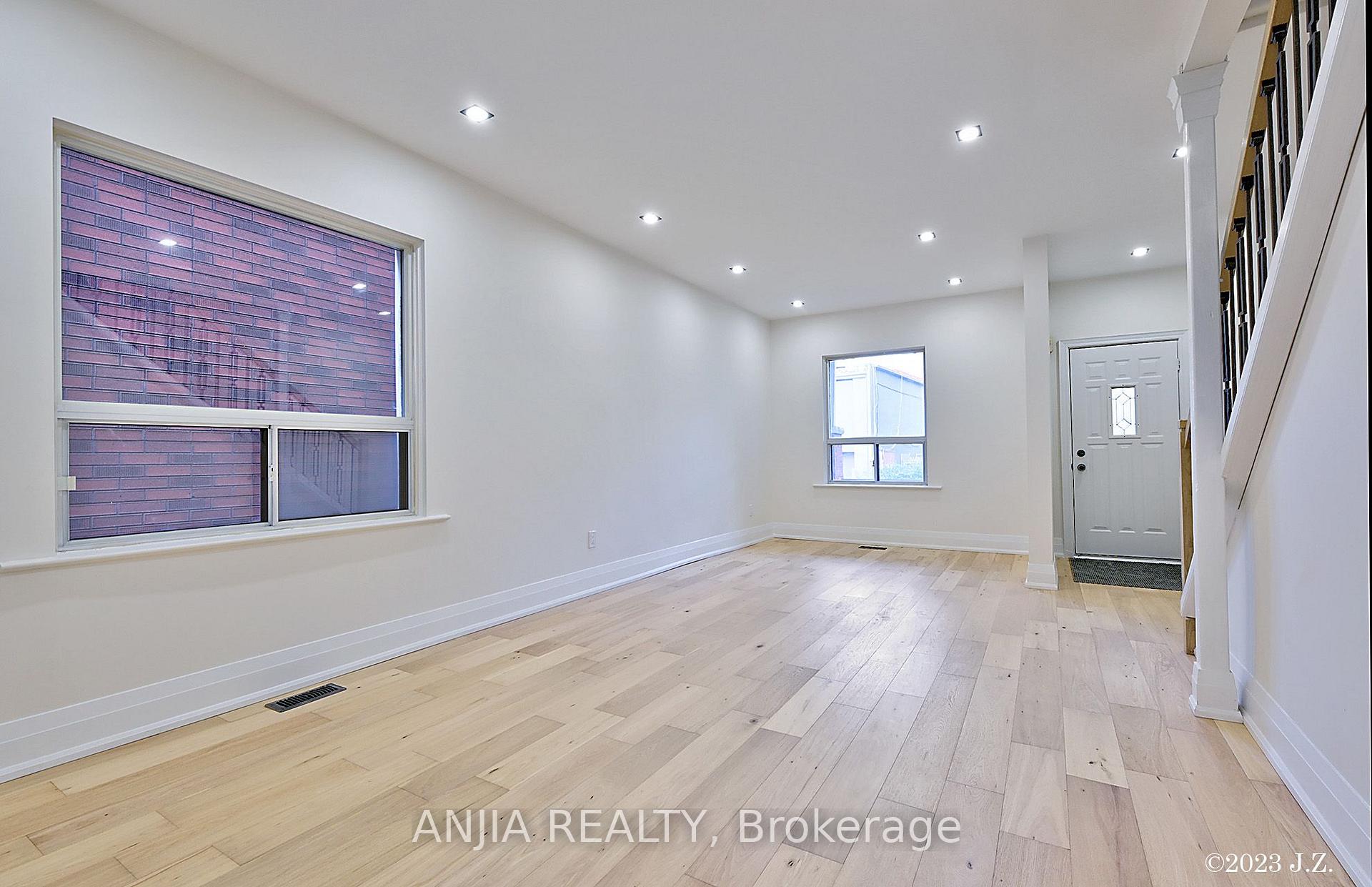 Photo 3 of Unit Upper, 36 Gough Avenue, Toronto, North Riverdale — HOMEH