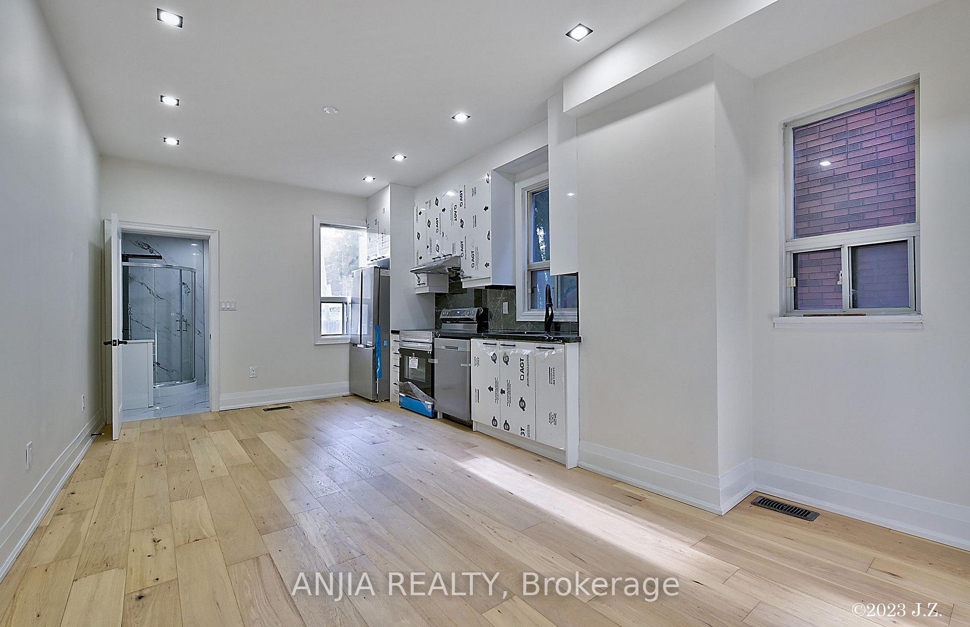 Photo 5 of Unit Upper, 36 Gough Avenue, Toronto, North Riverdale — HOMEH