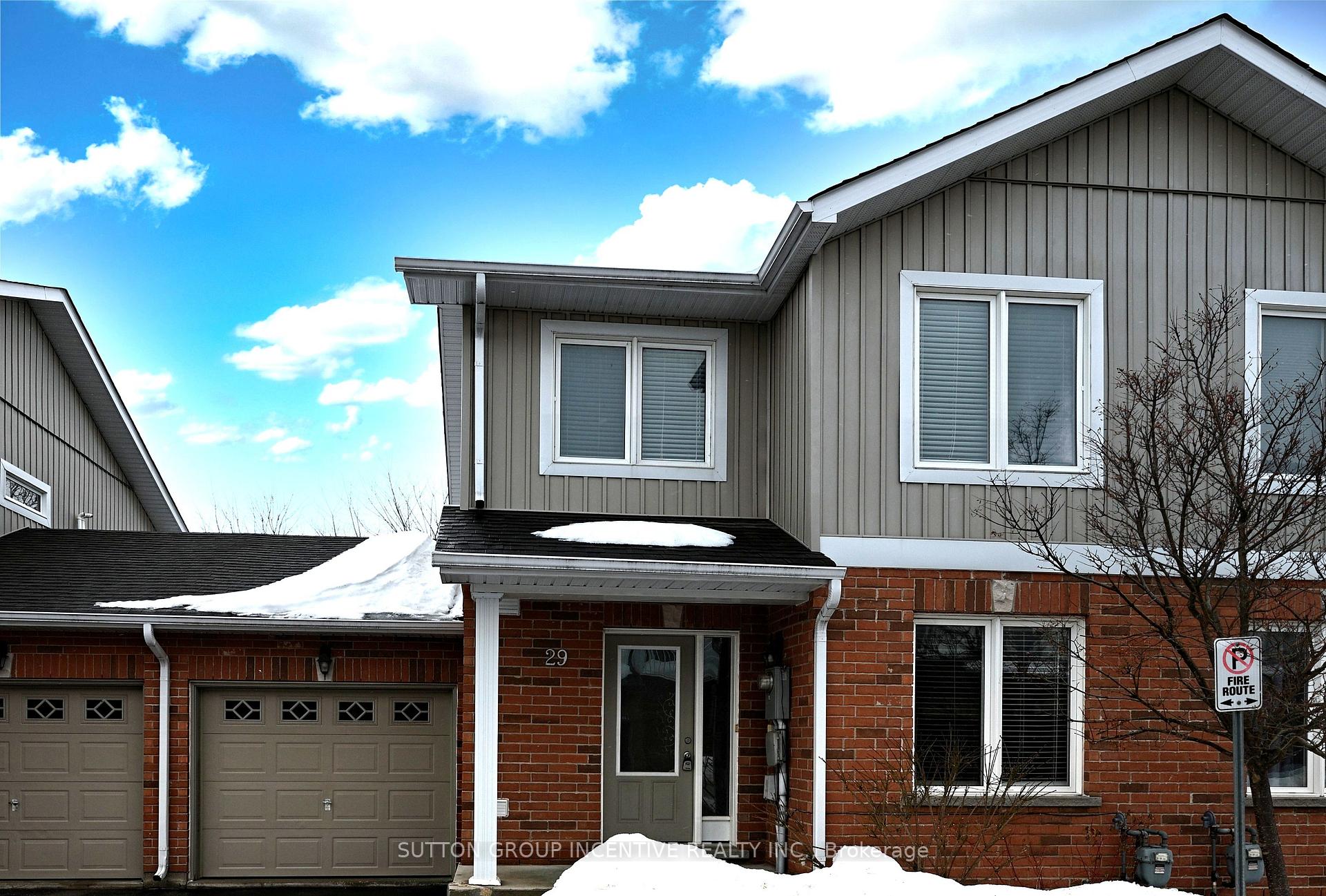 Photo 3 of Unit 29, 90 Sovereign'S Gate, Barrie, Innis-Shore — HOMEH