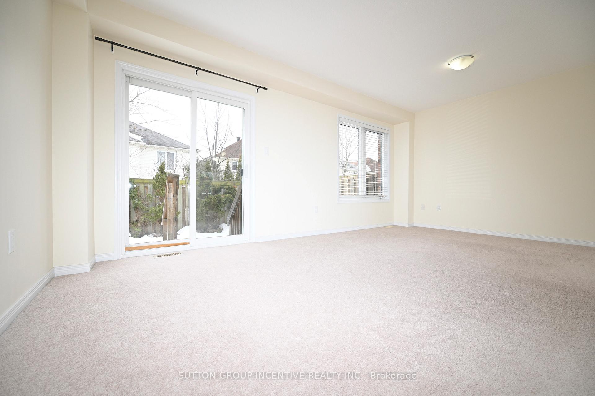 Photo 17 of Unit 29, 90 Sovereign'S Gate, Barrie, Innis-Shore — HOMEH