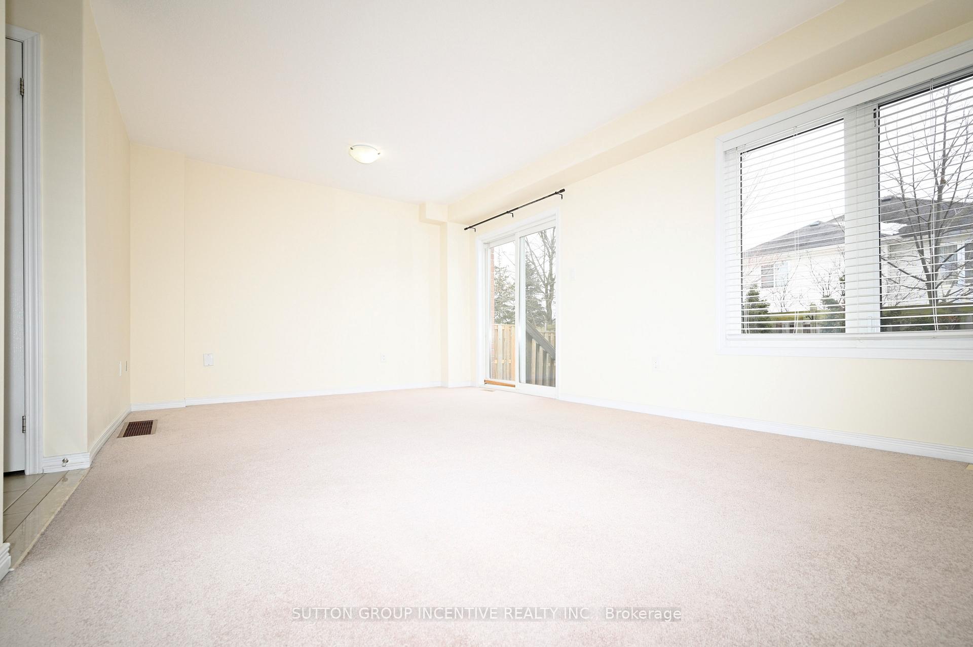 Photo 21 of Unit 29, 90 Sovereign'S Gate, Barrie, Innis-Shore — HOMEH