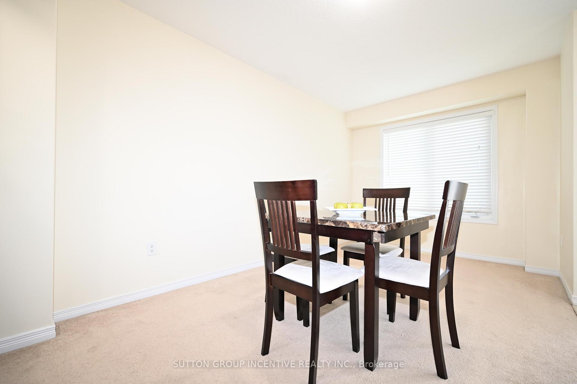 Photo 18 of Unit 29, 90 Sovereign'S Gate, Barrie, Innis-Shore — HOMEH