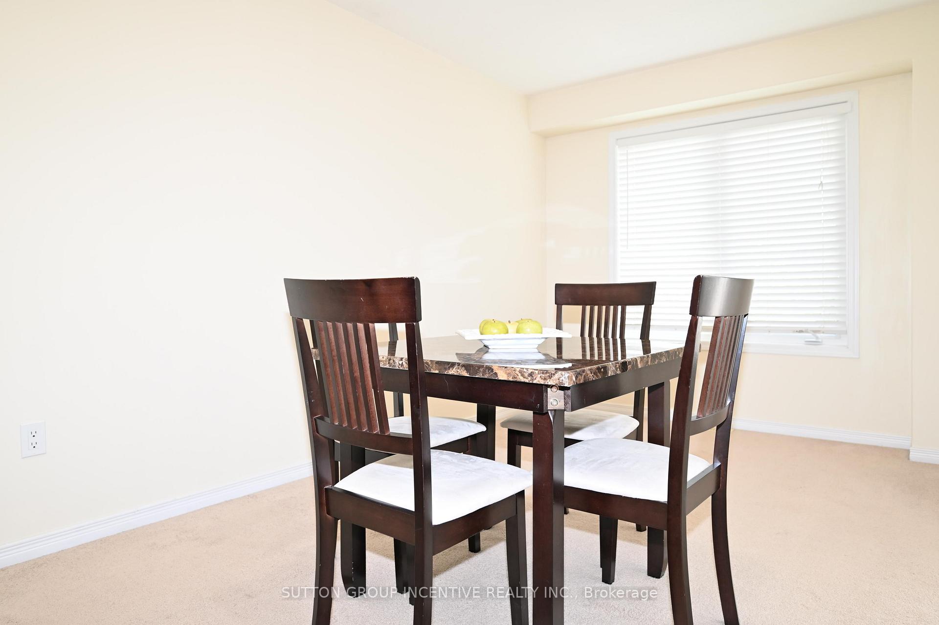 Photo 26 of Unit 29, 90 Sovereign'S Gate, Barrie, Innis-Shore — HOMEH