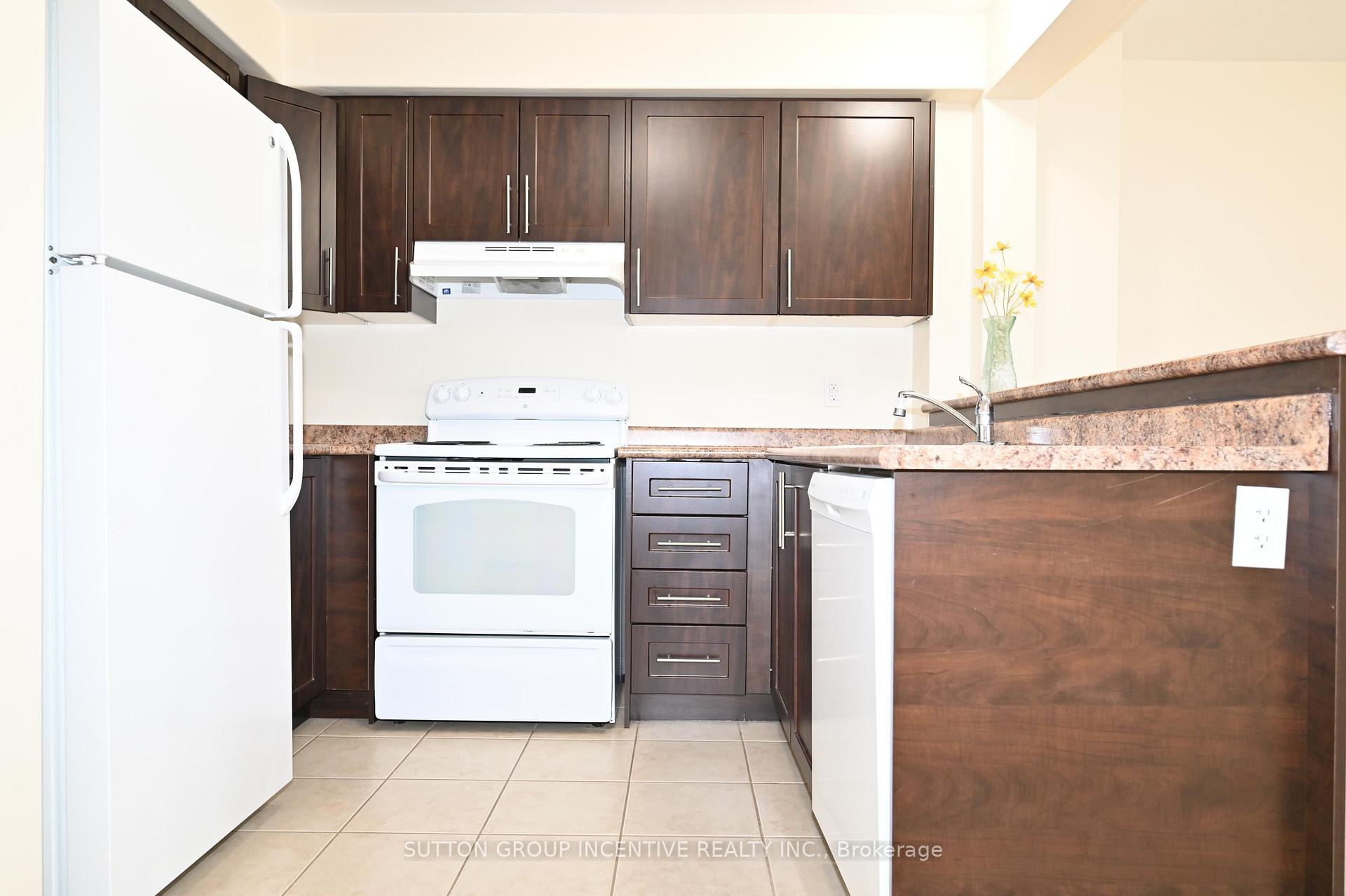 Photo 28 of Unit 29, 90 Sovereign'S Gate, Barrie, Innis-Shore — HOMEH