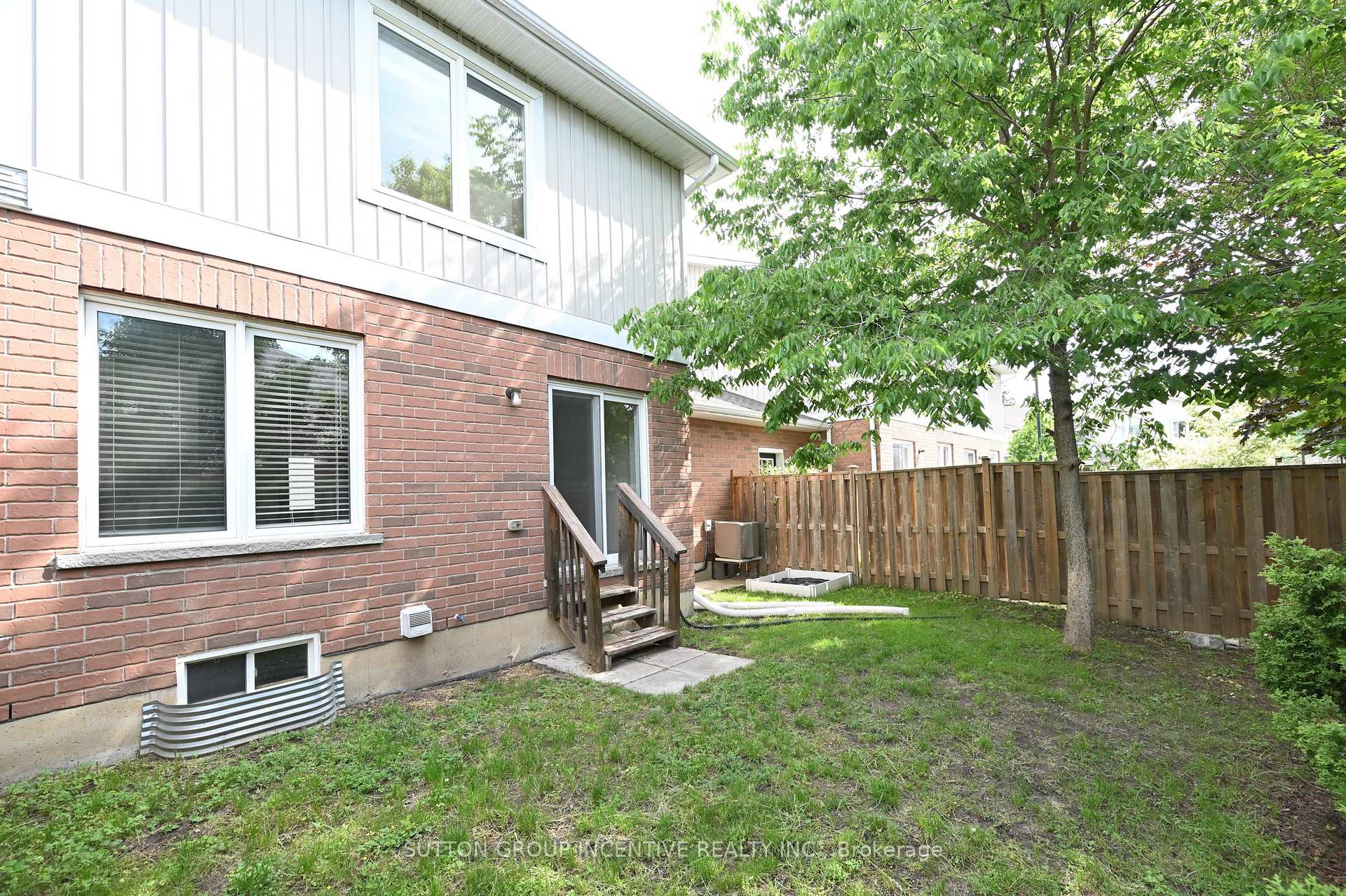 Photo 49 of Unit 29, 90 Sovereign'S Gate, Barrie, Innis-Shore — HOMEH