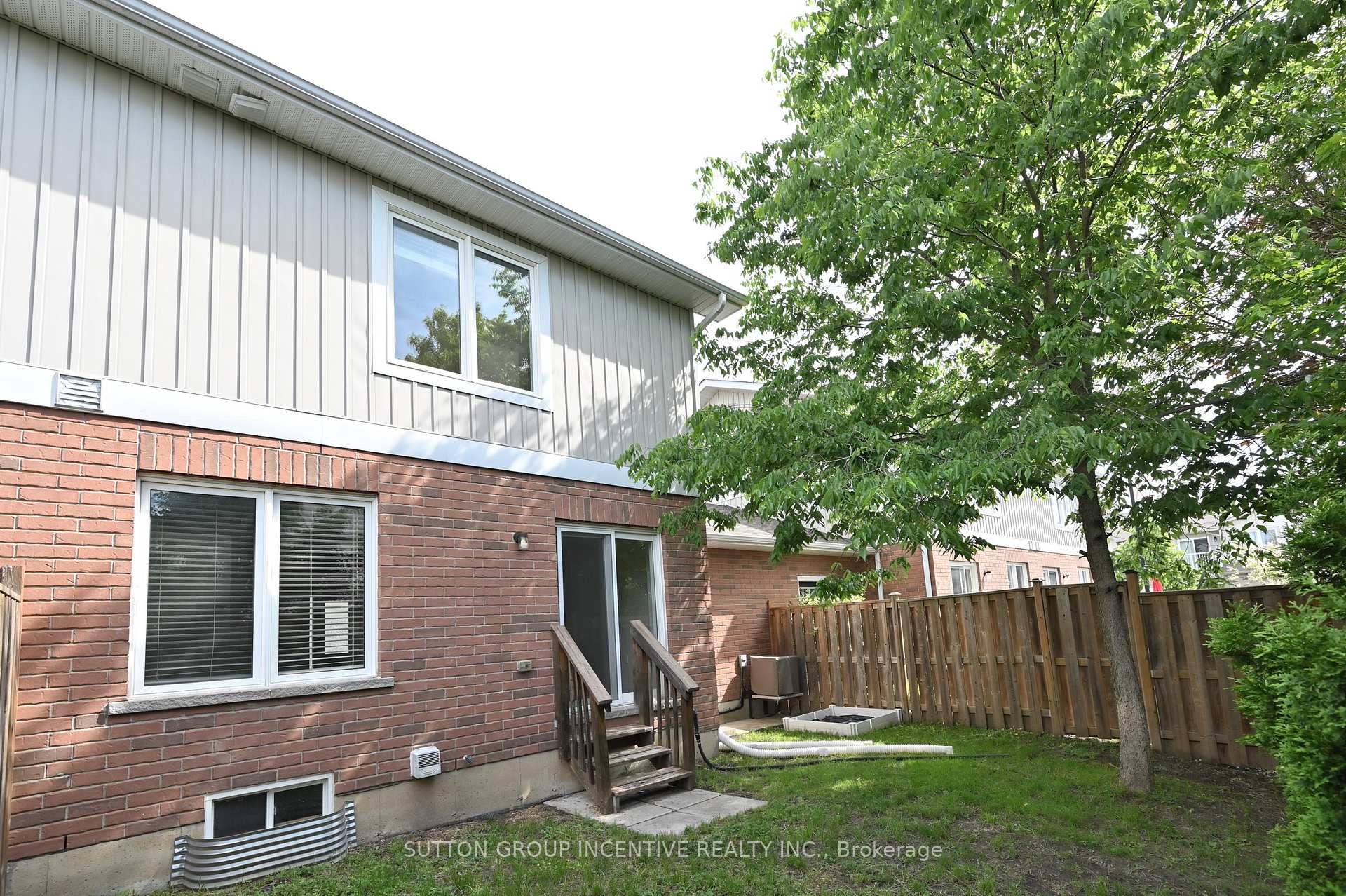 Photo 50 of Unit 29, 90 Sovereign'S Gate, Barrie, Innis-Shore — HOMEH