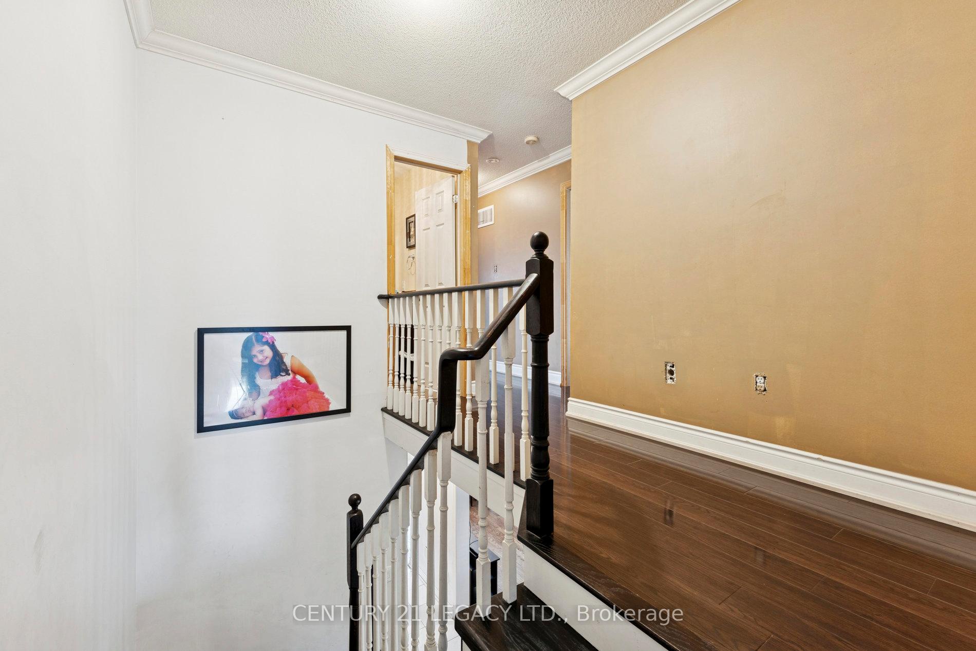 Photo 15 of 71 Townley Crescent, Brampton, Heart Lake West — HOMEH