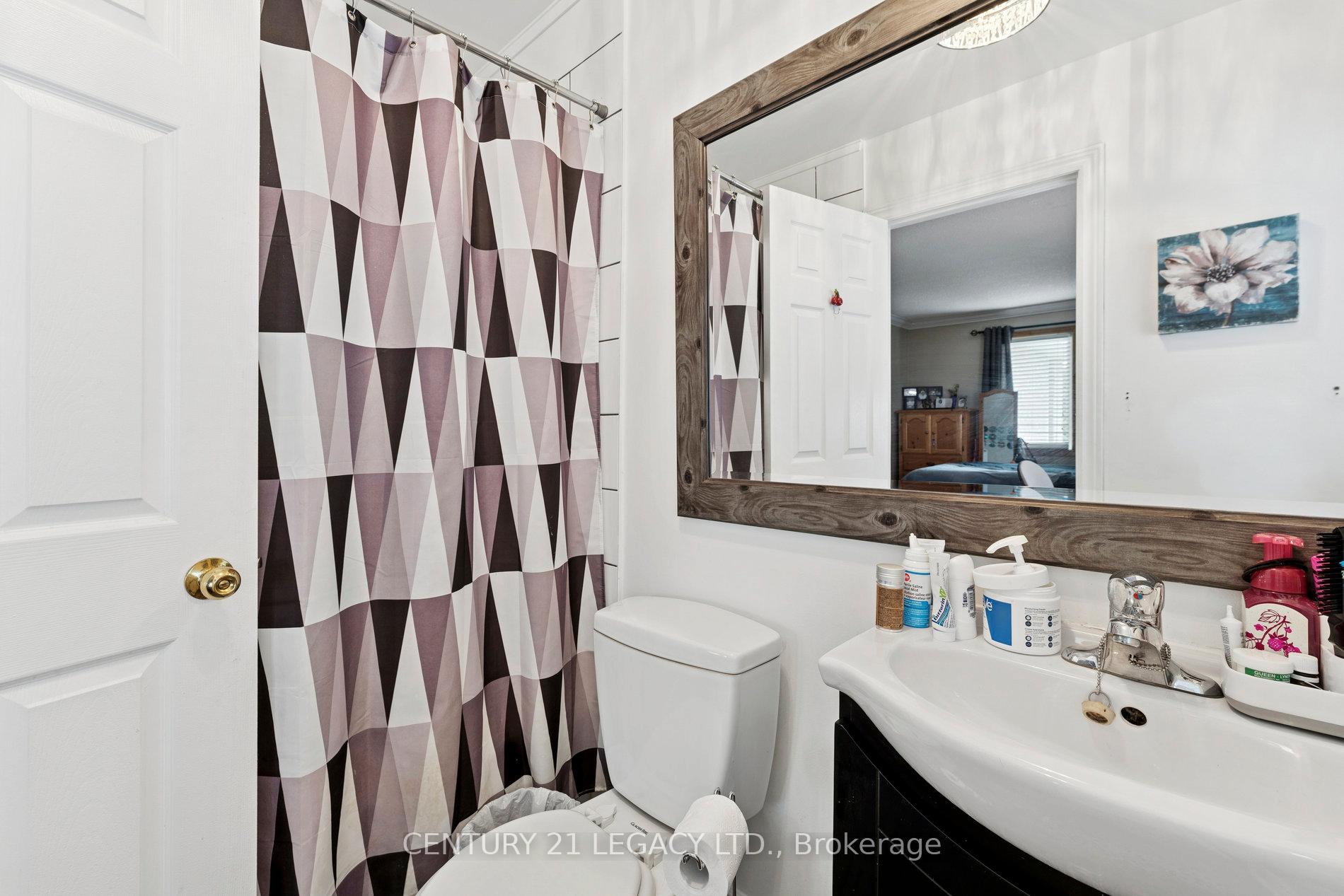 Photo 20 of 71 Townley Crescent, Brampton, Heart Lake West — HOMEH