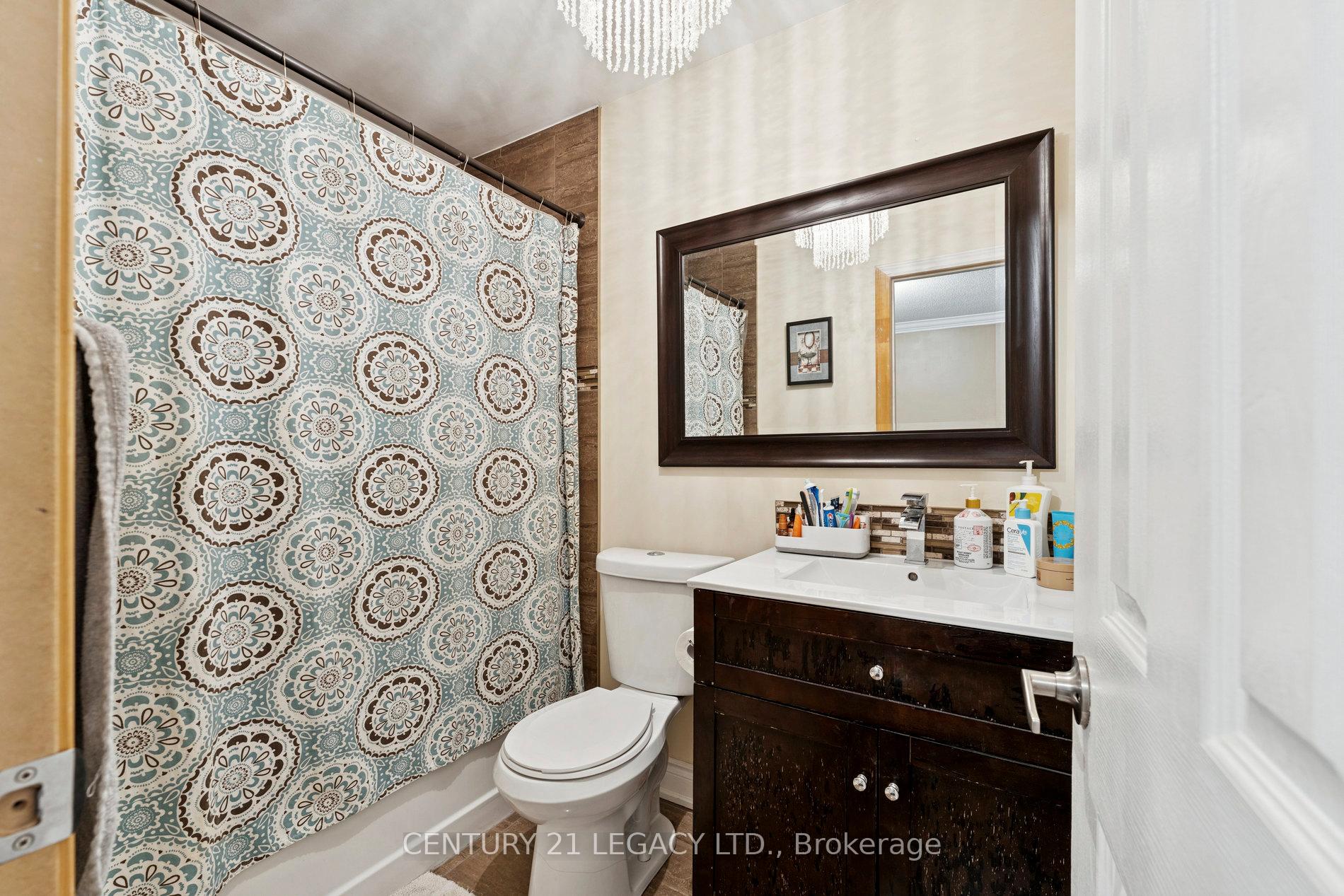 Photo 24 of 71 Townley Crescent, Brampton, Heart Lake West — HOMEH