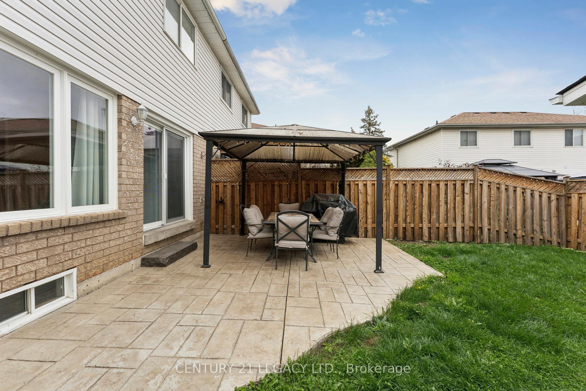 Photo 25 of 71 Townley Crescent, Brampton, Heart Lake West — HOMEH
