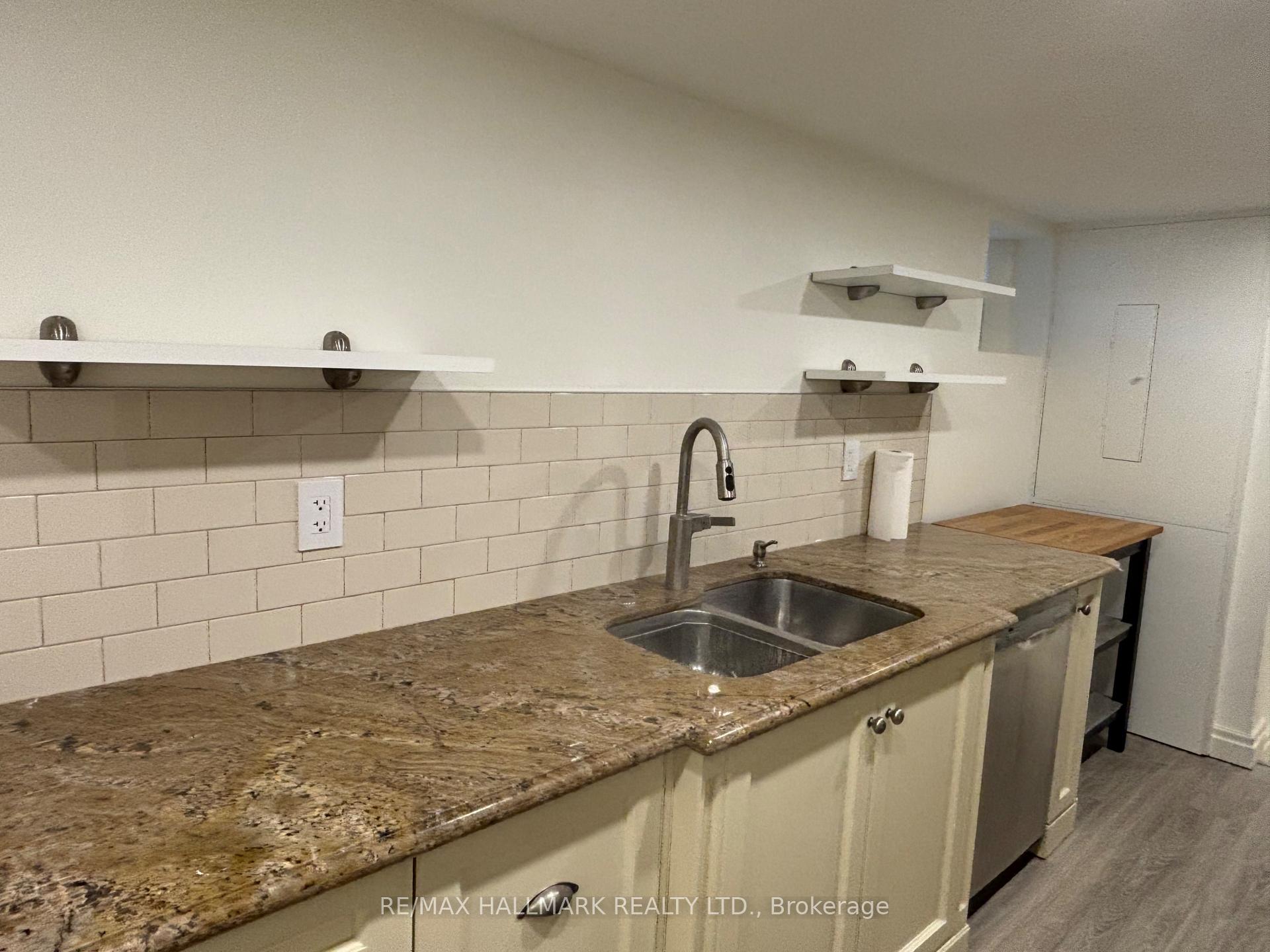 Photo 5 of Unit Lower, 3 Whitewood Road, Toronto, Mount Pleasant East — HOMEH