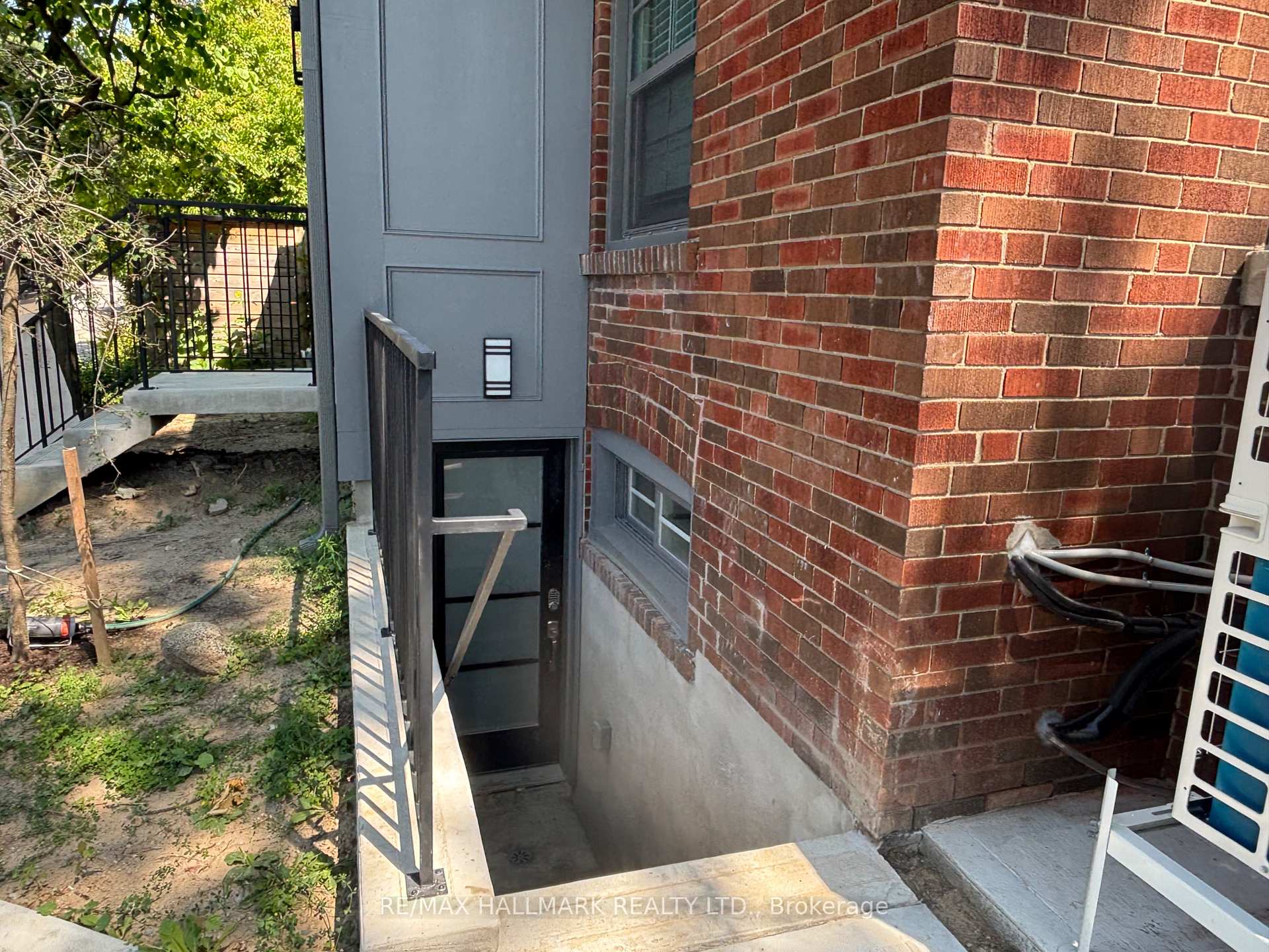 Photo 27 of Unit Lower, 3 Whitewood Road, Toronto, Mount Pleasant East — HOMEH
