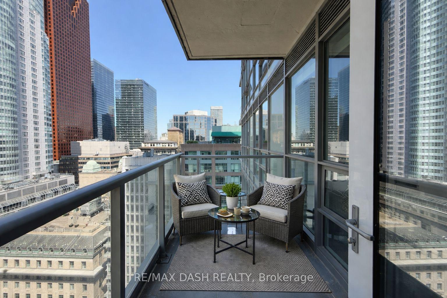 Photo 4 of Unit 2501, 88 Scott Street, Toronto, Church-Yonge Corridor — HOMEH
