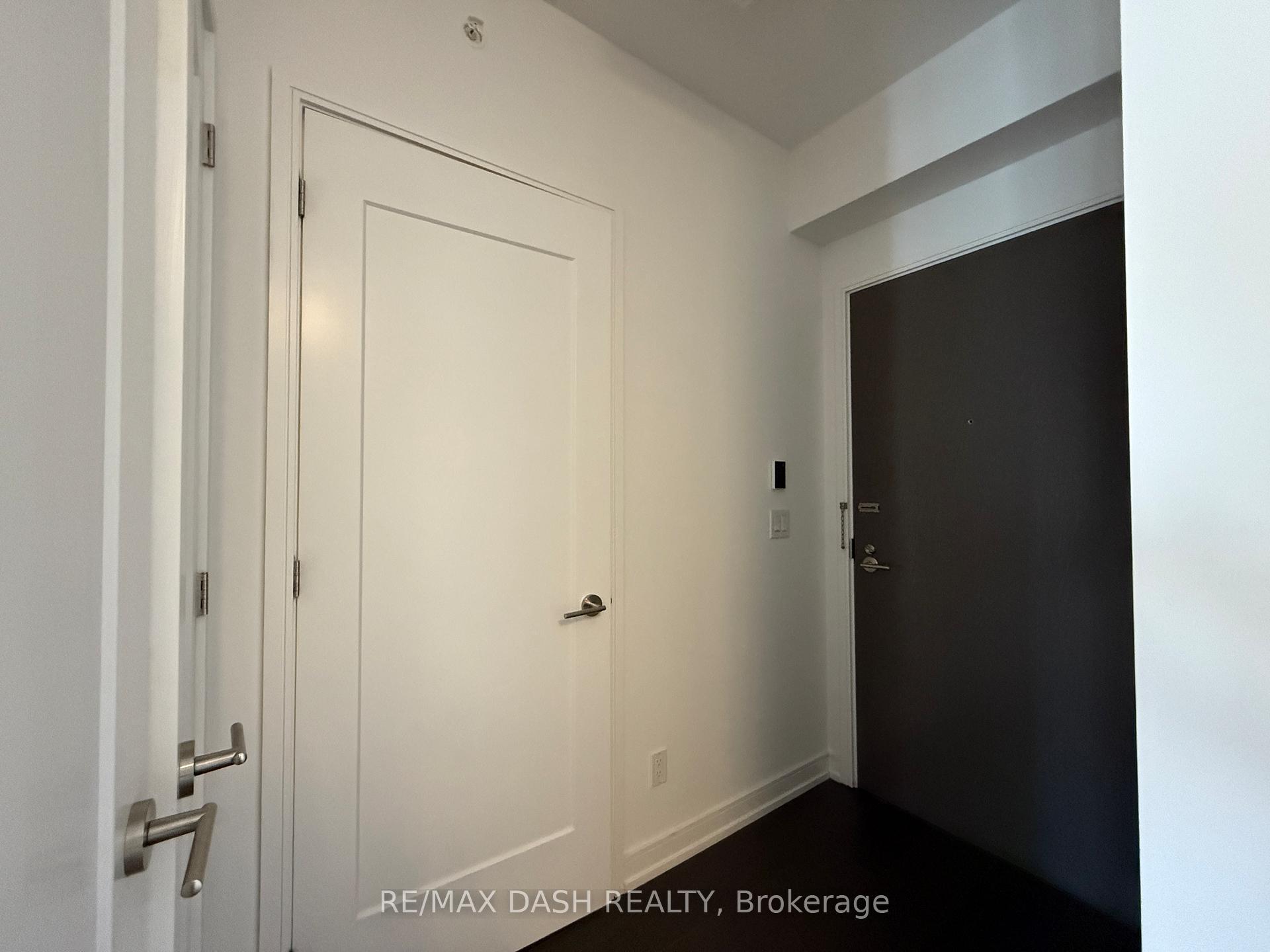 Photo 5 of Unit 2501, 88 Scott Street, Toronto, Church-Yonge Corridor — HOMEH