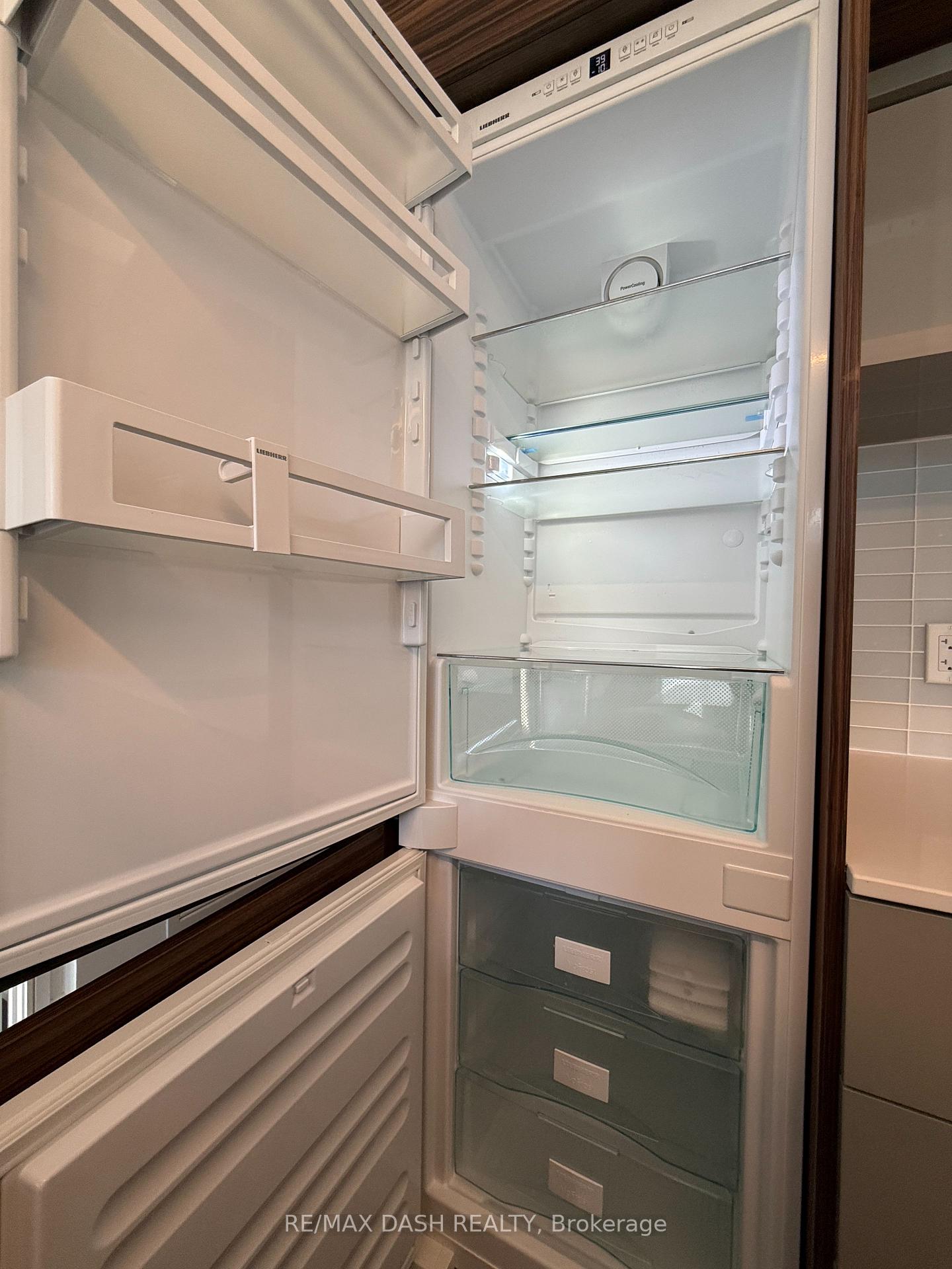 Photo 12 of Unit 2501, 88 Scott Street, Toronto, Church-Yonge Corridor — HOMEH
