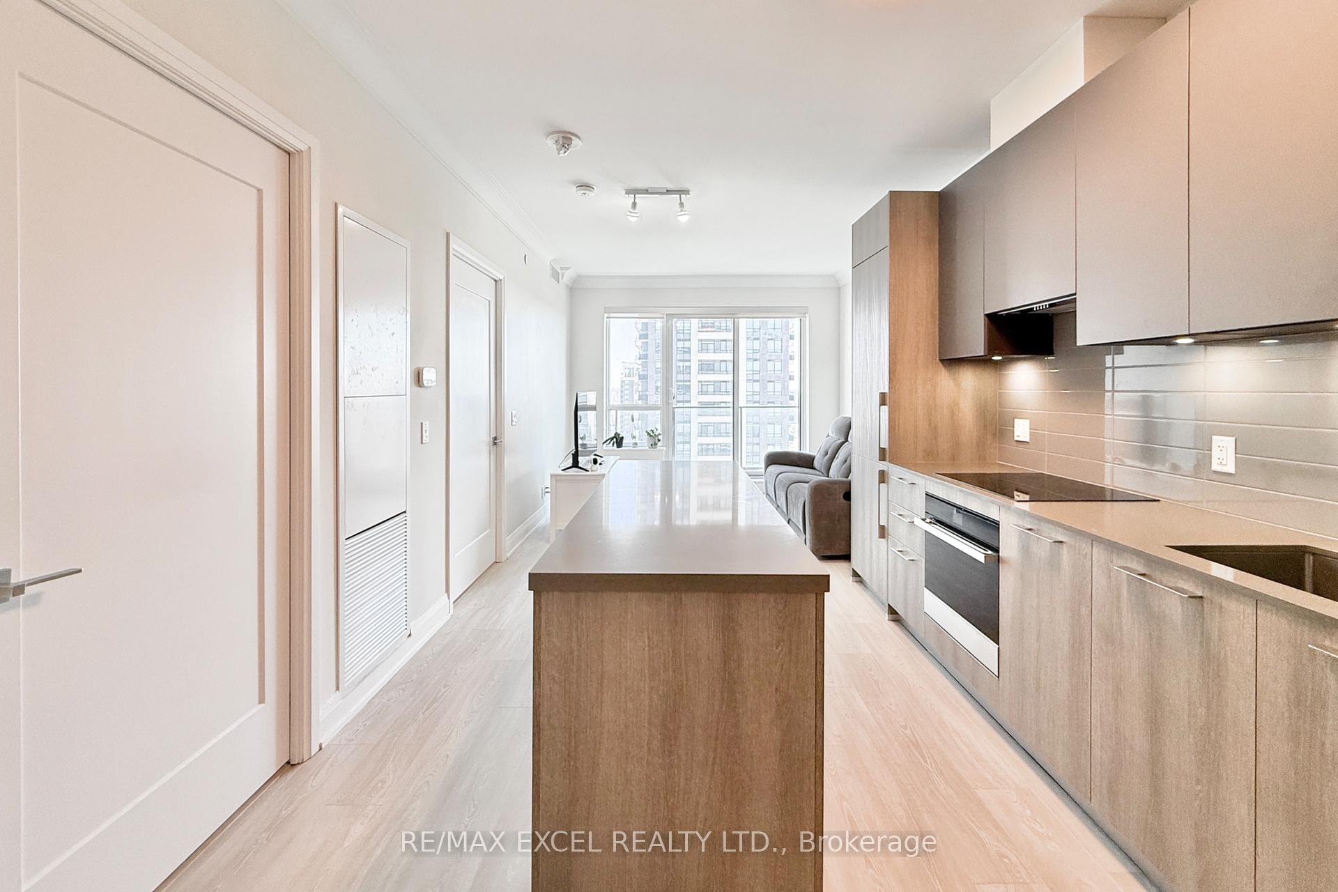 Photo 6 of Unit 1801, 18 Water Walk Drive, Markham, Unionville — HOMEH