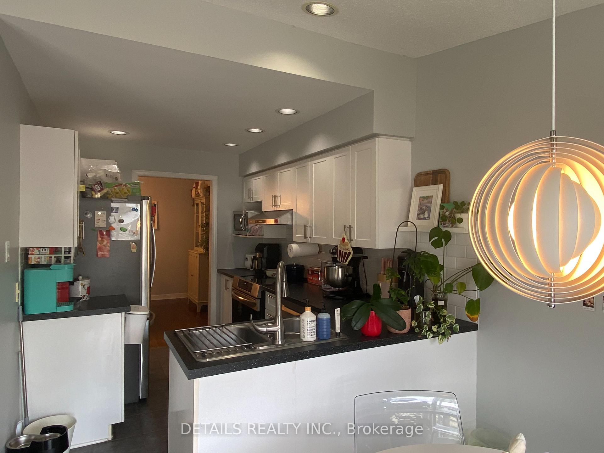 Photo 14 of 101 Milner Downs Crescent, Ottawa, Kanata - Emerald Meadows/Trailwest — HOMEH