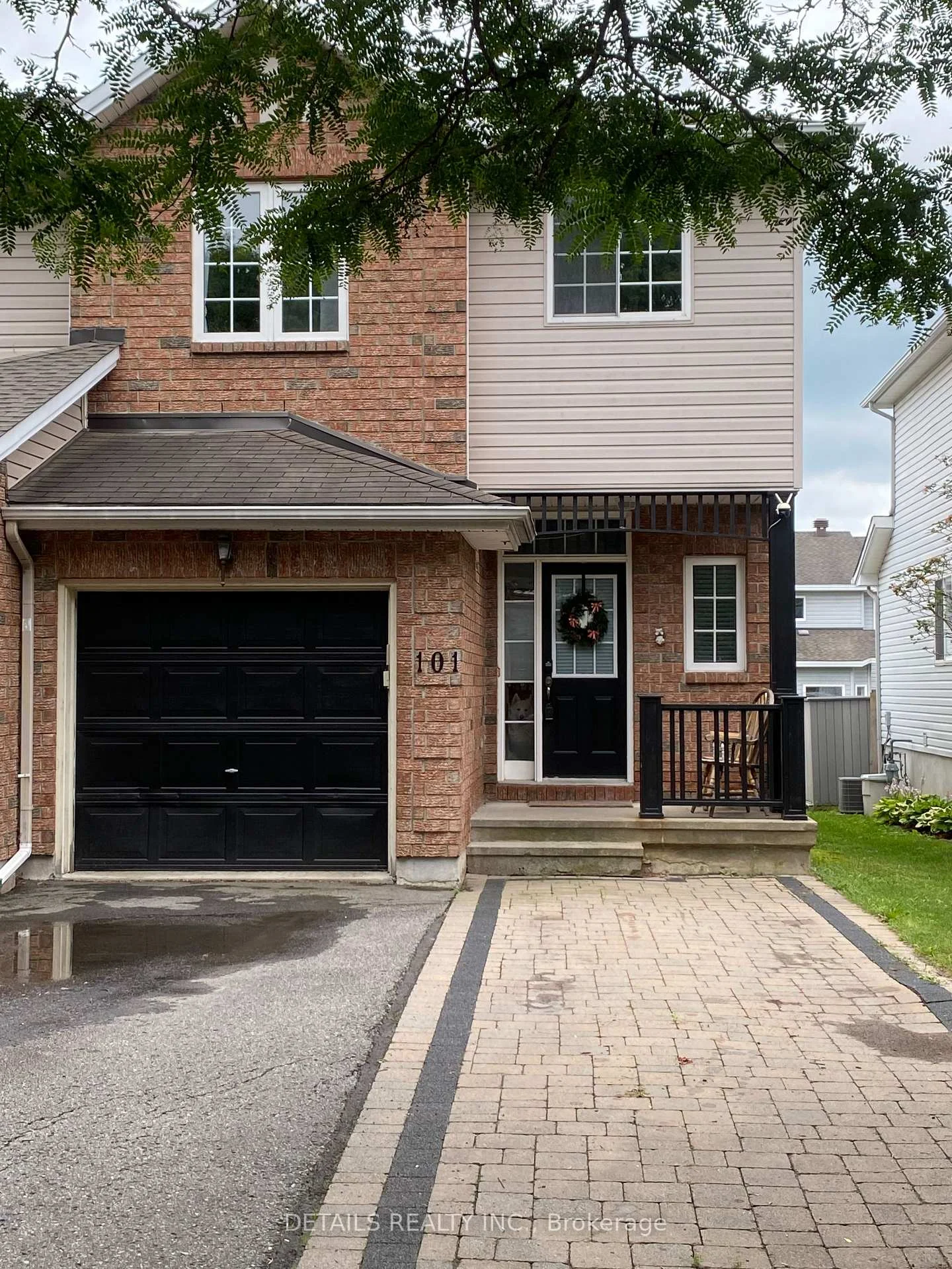 Photo 3 of 101 Milner Downs Crescent, Ottawa, Kanata - Emerald Meadows/Trailwest — HOMEH