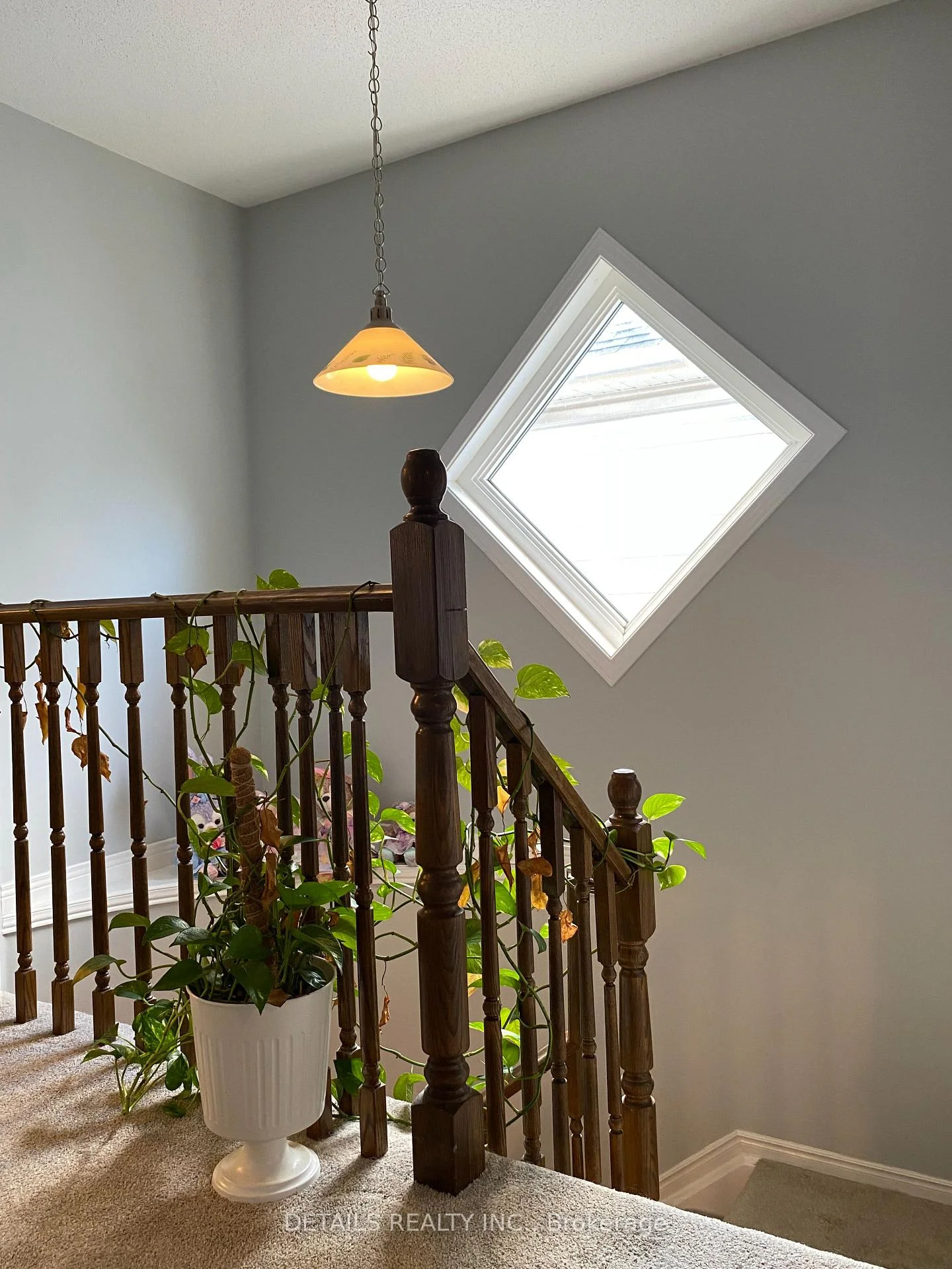 Photo 24 of 101 Milner Downs Crescent, Ottawa, Kanata - Emerald Meadows/Trailwest — HOMEH