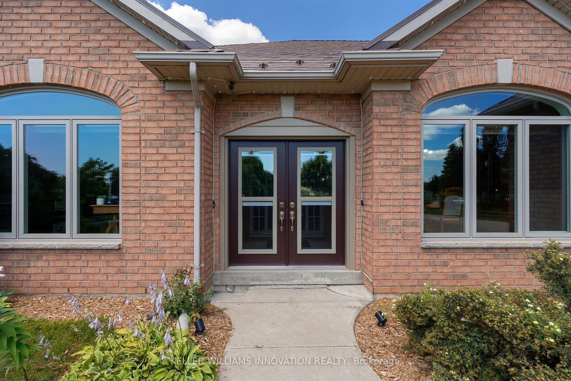 Photo 4 of 18 Featherstone Avenue, Haldimand — HOMEH