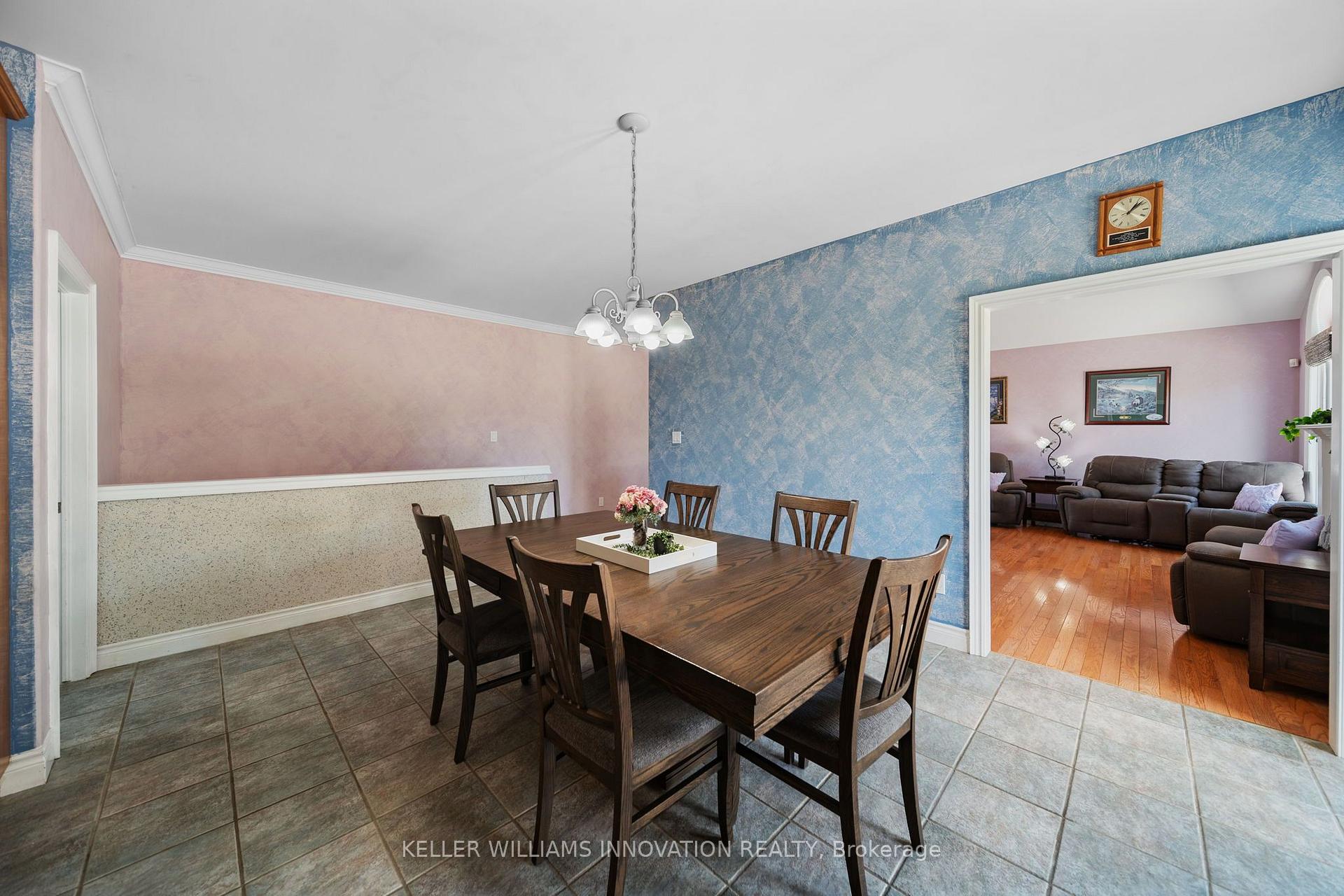 Photo 13 of 18 Featherstone Avenue, Haldimand — HOMEH