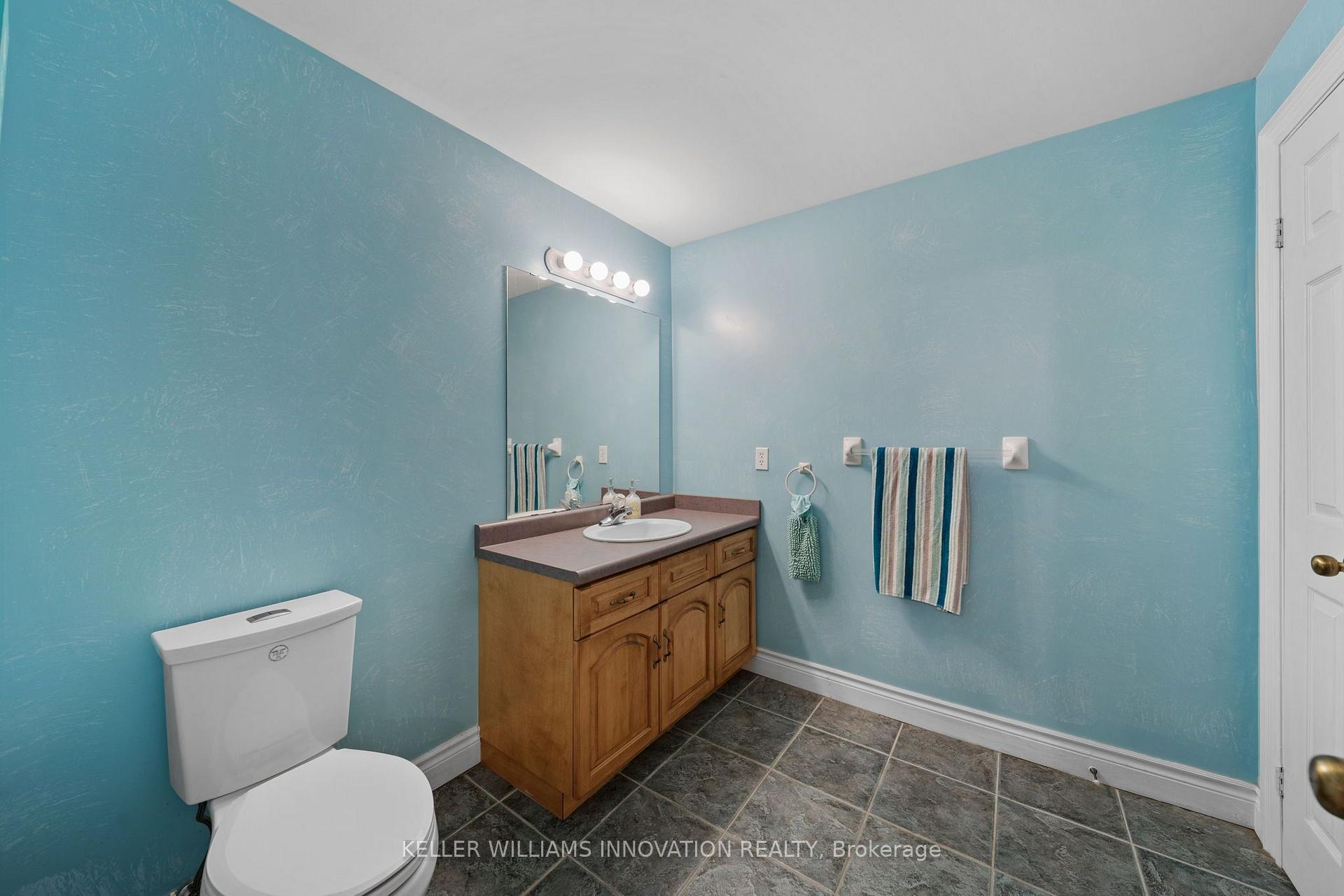 Photo 33 of 18 Featherstone Avenue, Haldimand — HOMEH