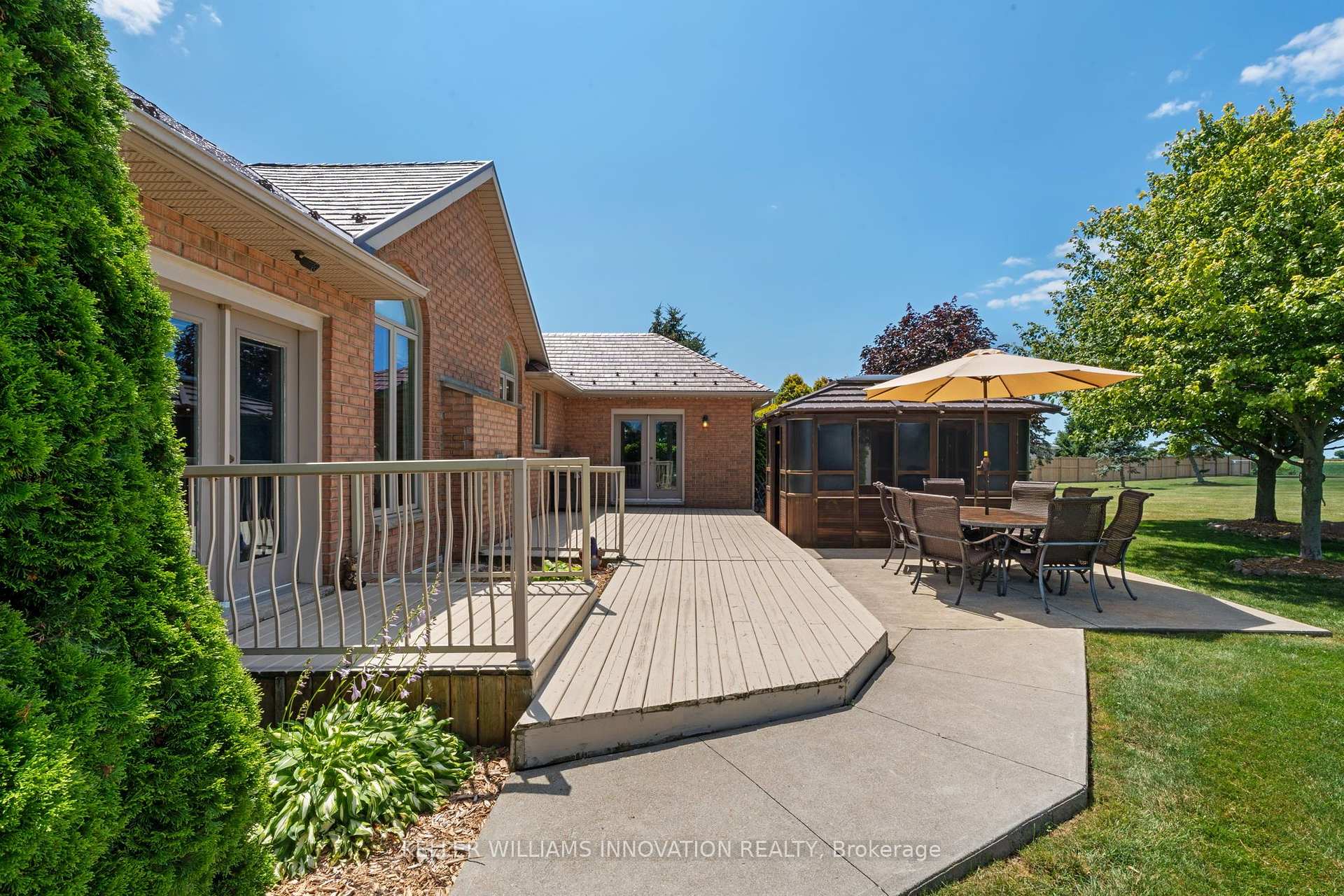 Photo 36 of 18 Featherstone Avenue, Haldimand — HOMEH