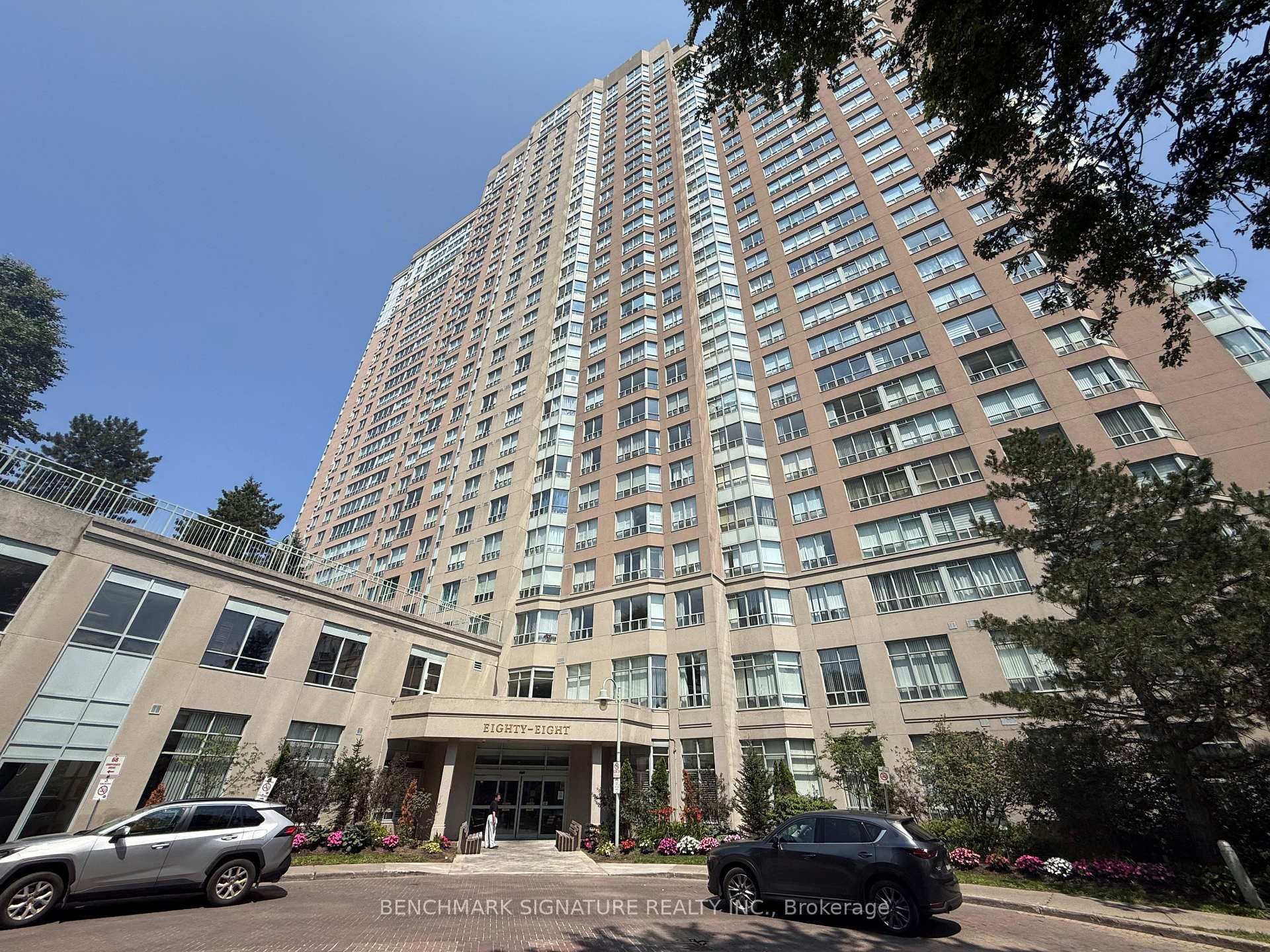 Photo of Unit 2405, 88 Corporate Drive