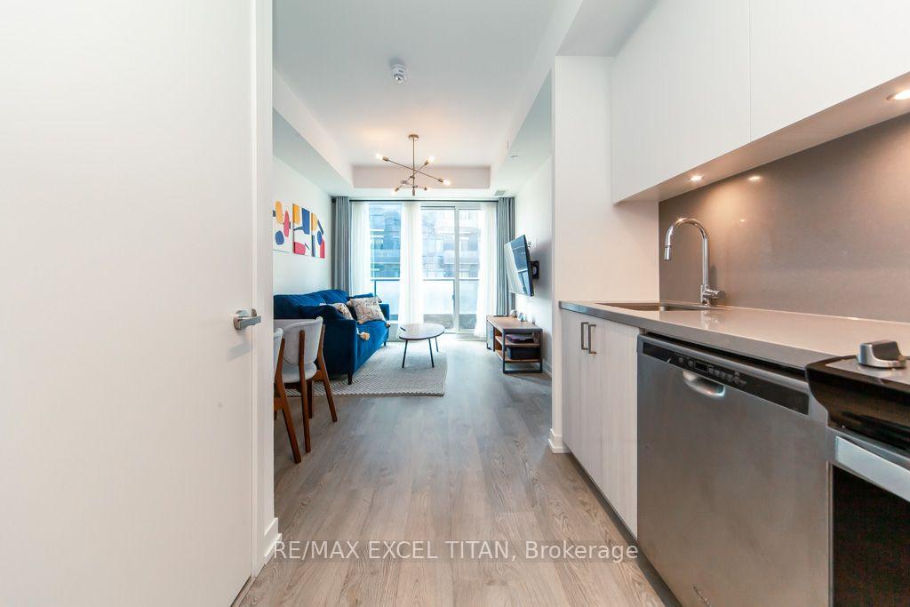 Photo 5 of Unit 602E, 8868 Yonge Street, Richmond Hill, South Richvale — HOMEH