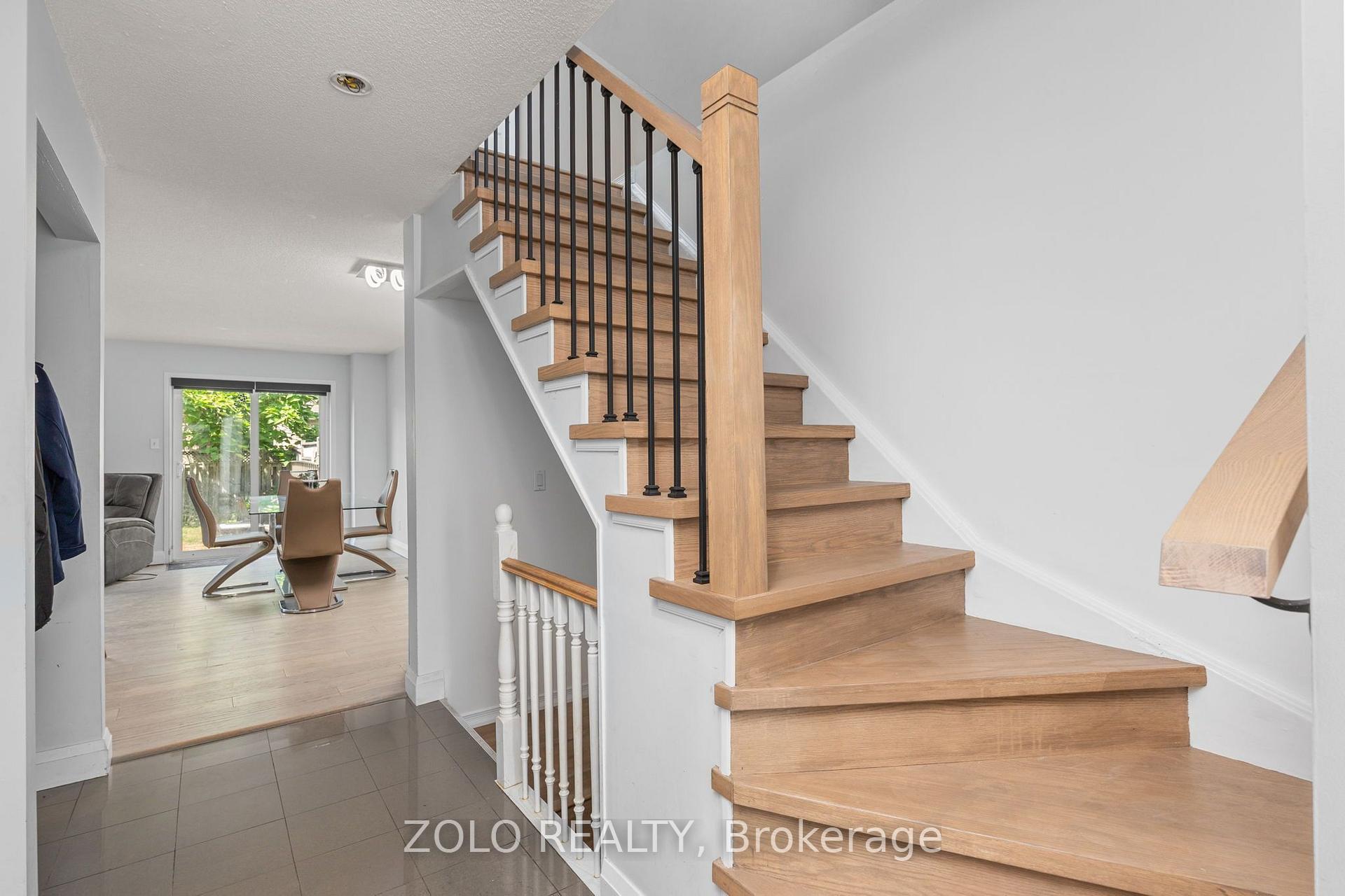 Photo 3 of 176 Fairwood Drive, Georgina, Keswick South — HOMEH