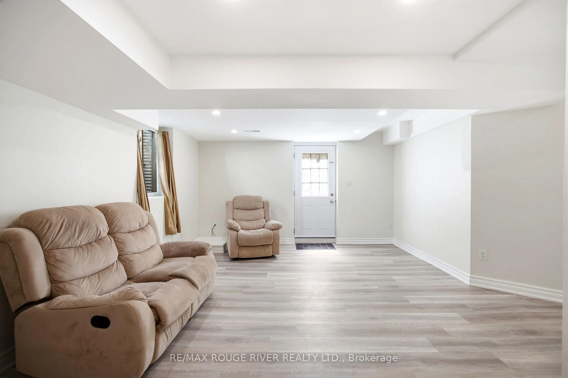 Photo 10 of Unit Basement, 38 Hettersley Drive, Ajax, Central West — HOMEH