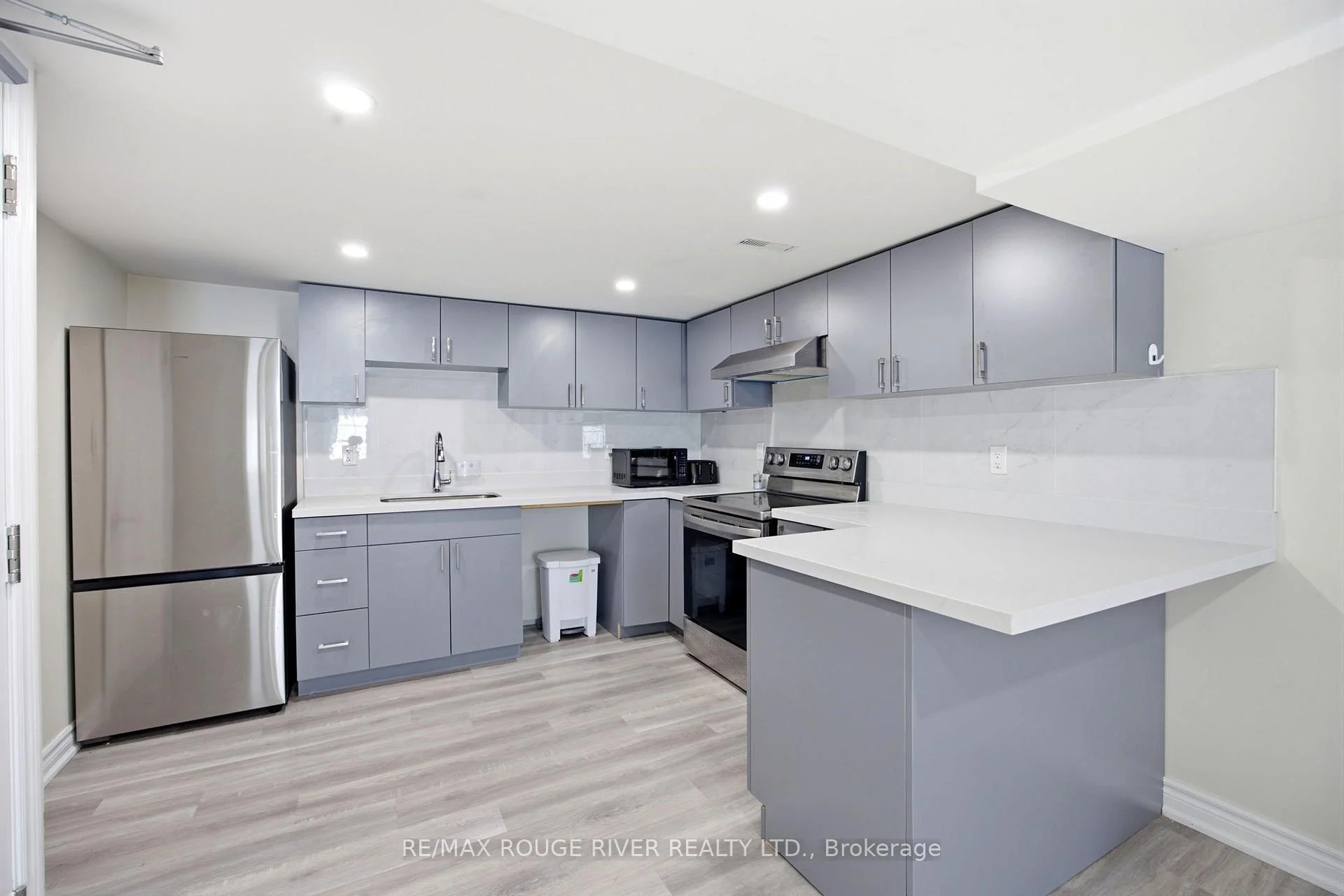 Photo 14 of Unit Basement, 38 Hettersley Drive, Ajax, Central West — HOMEH