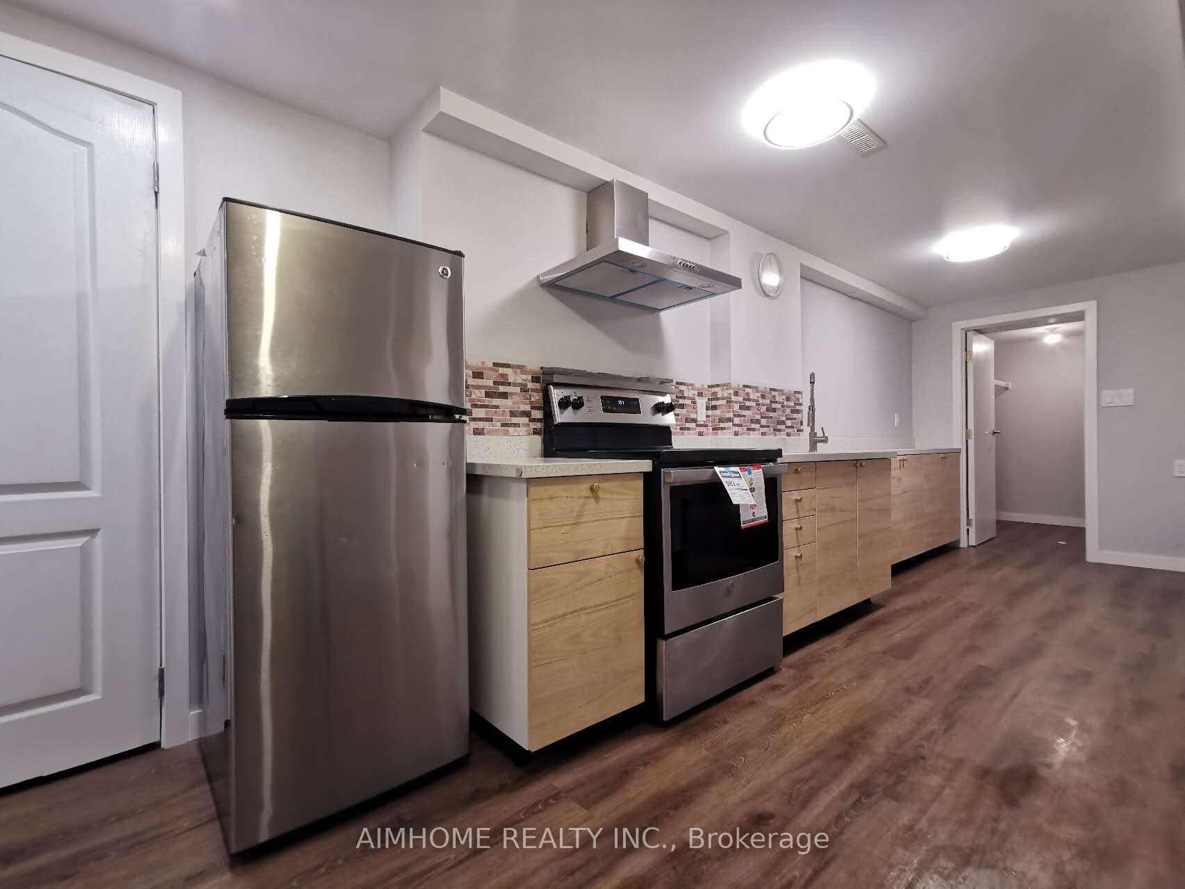 Photo 1 of 17 Boticelli Way, Vaughan, Vellore Village — HOMEH